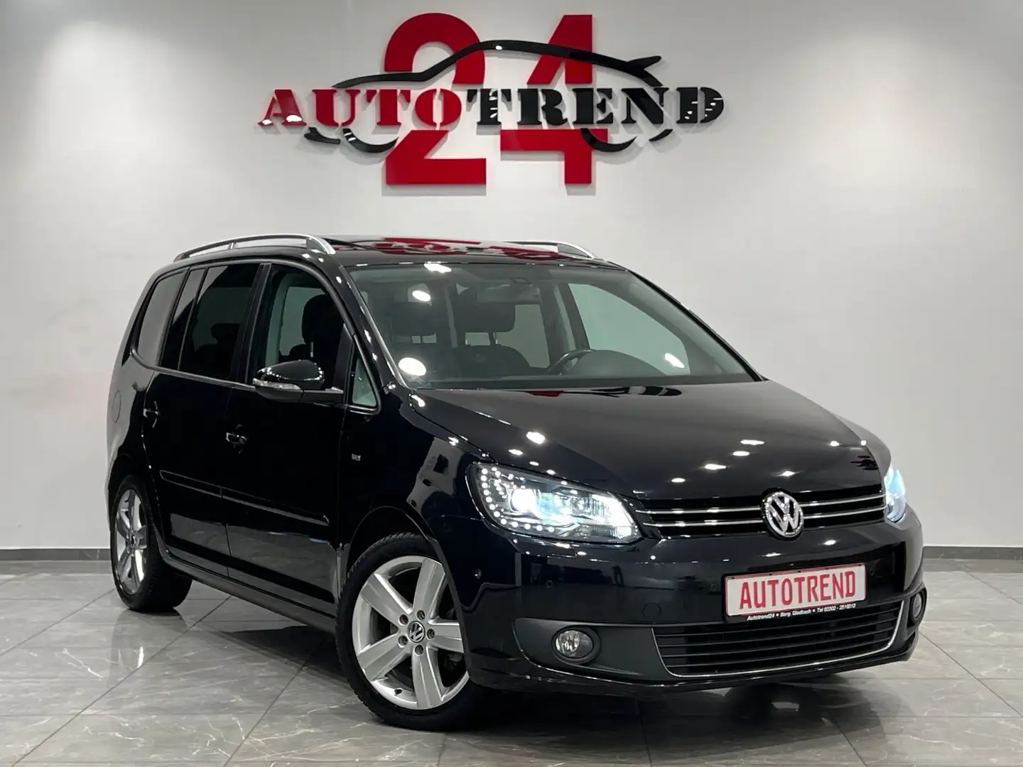 Volkswagen Touran Cup 1.HAND PANO+BI-XENON+PDC+OPEN SKY Nero - 2