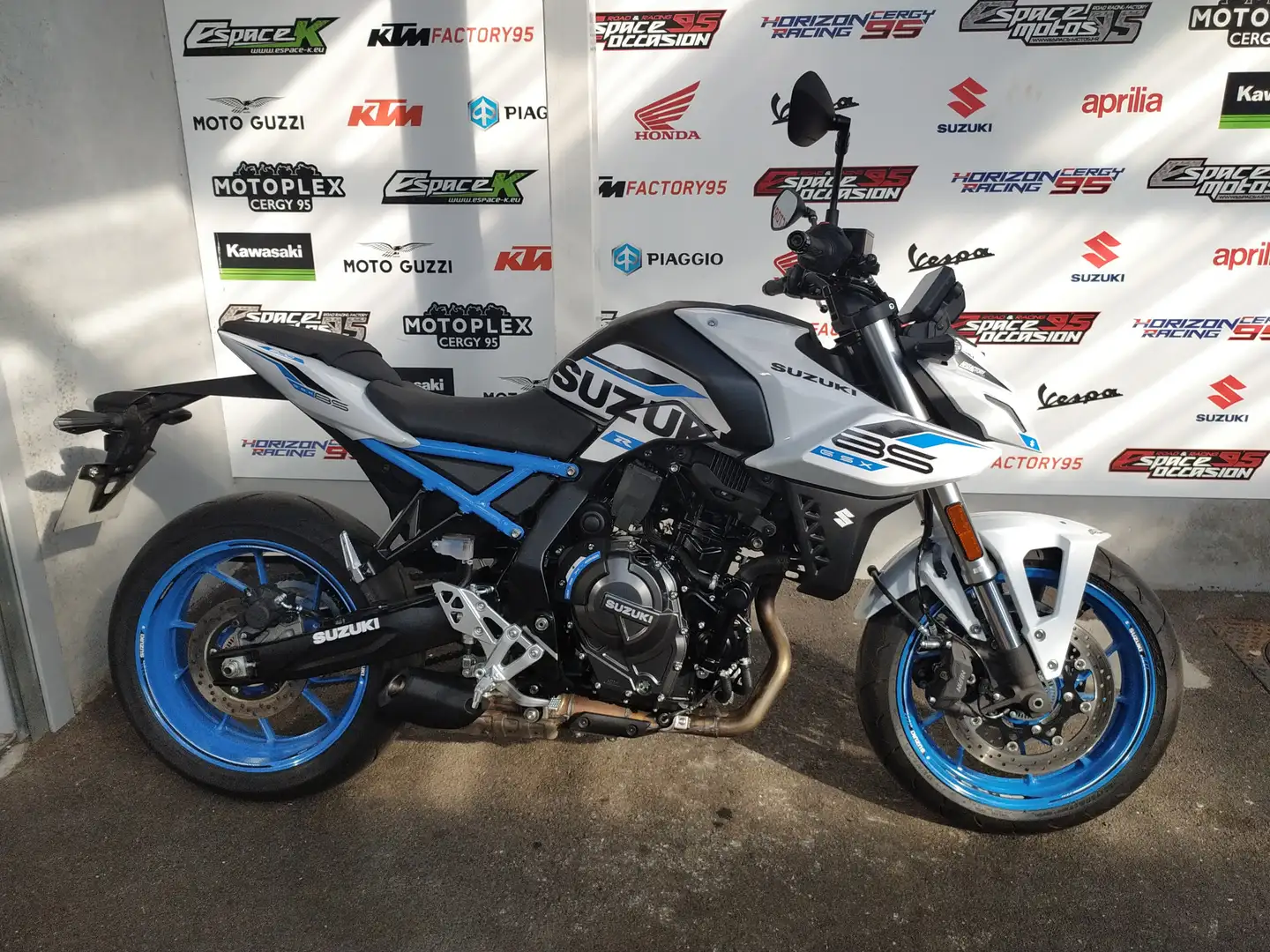 Suzuki Blanc - 1