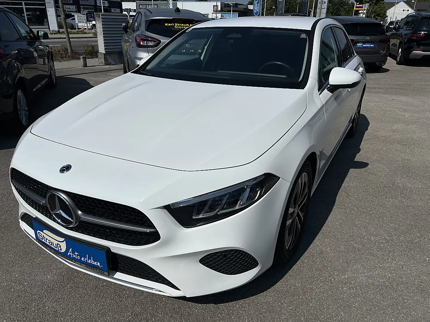 Mercedes-Benz A 180 d Weiß - 2
