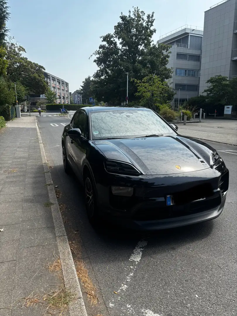 Porsche Macan 4S Schwarz - 1