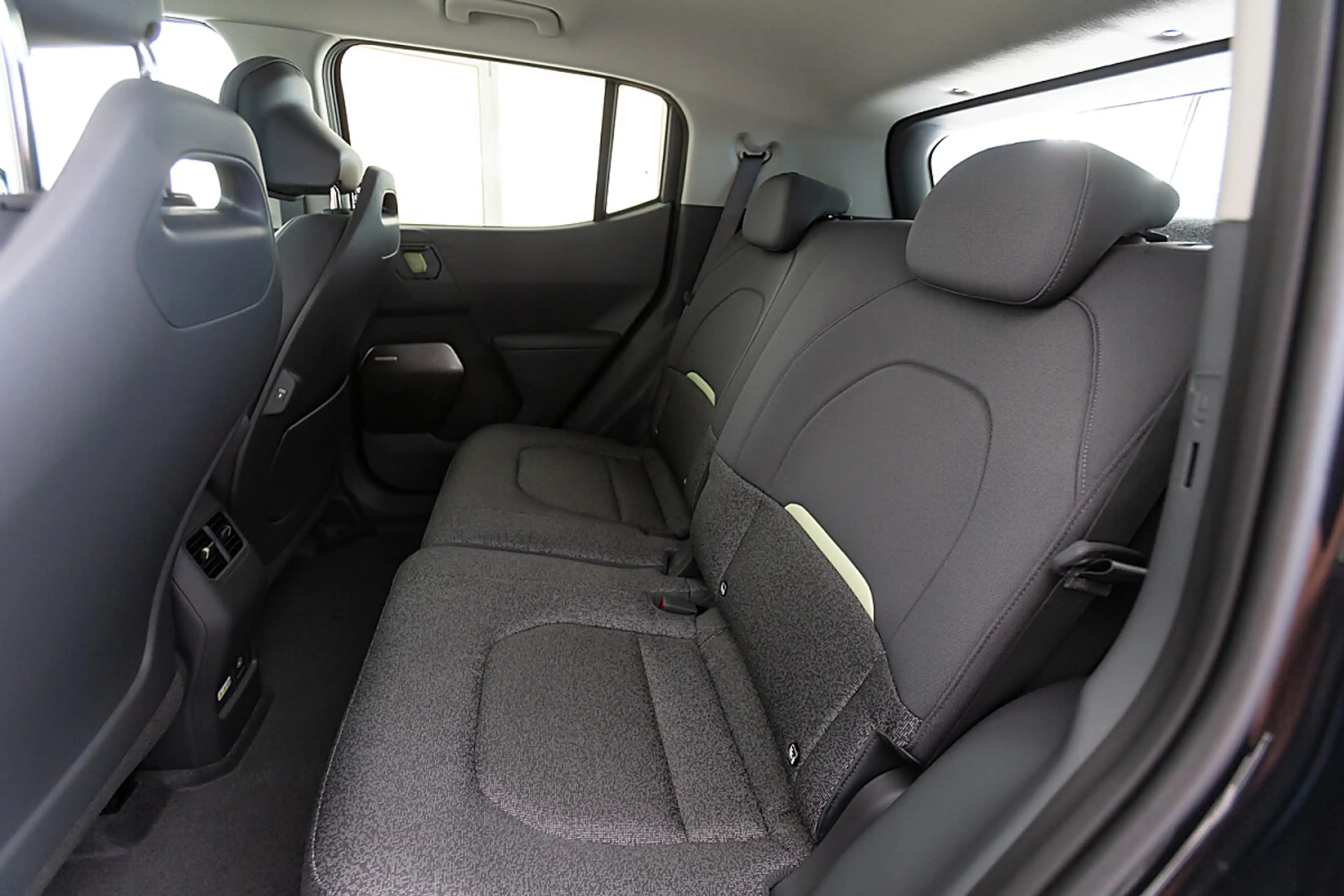 Kia EV2 4S FWD 42,2kWh Earth Plus — photo 15