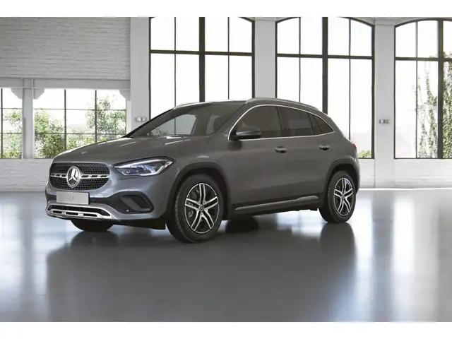 Mercedes-Benz GLA view 2