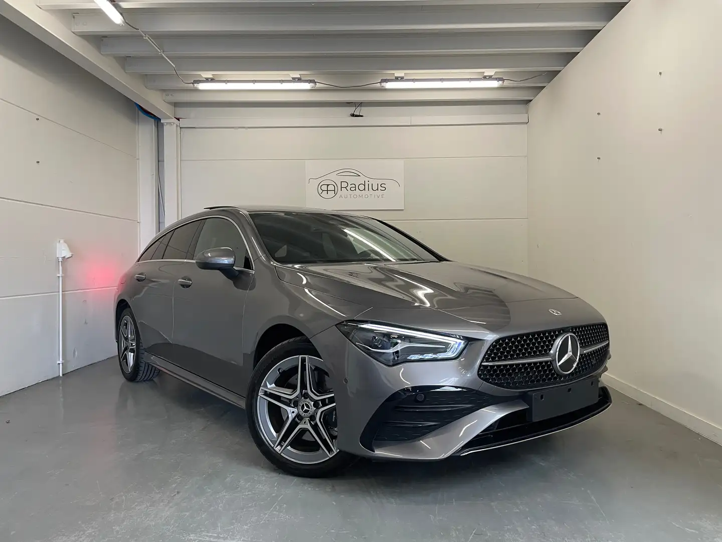 Mercedes-Benz CLA 250 CLA 250 e Shooting Brake 8G-DCT Edition AMG Line Grijs - 2