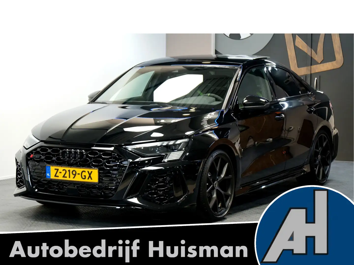 Audi RS3 A3 Limousine 2.5 TFSI Quattro 294kW/400pk S-Tronic Noir - 1