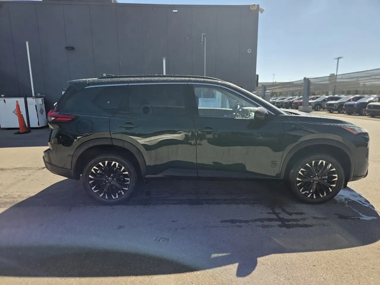 Nissan Rogue снимка Nissan Rogue