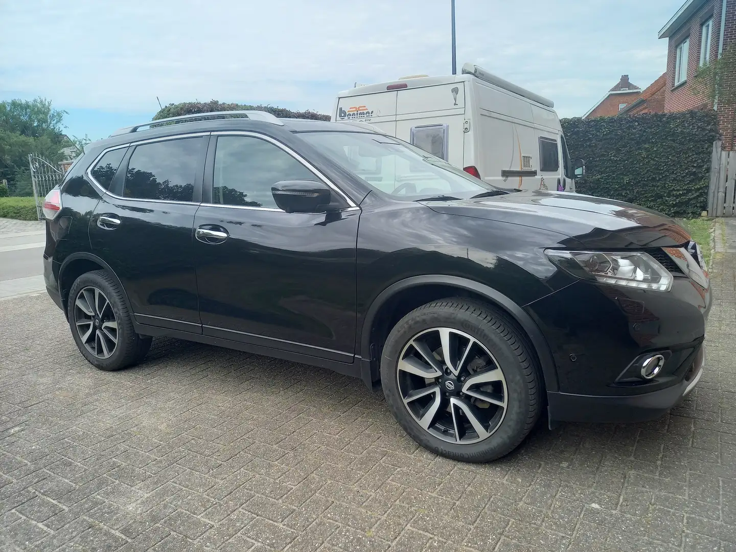 Nissan X-Trail X-Trail 2.0 dCi ALL-MODE 4x4i N-Connecta Noir - 1