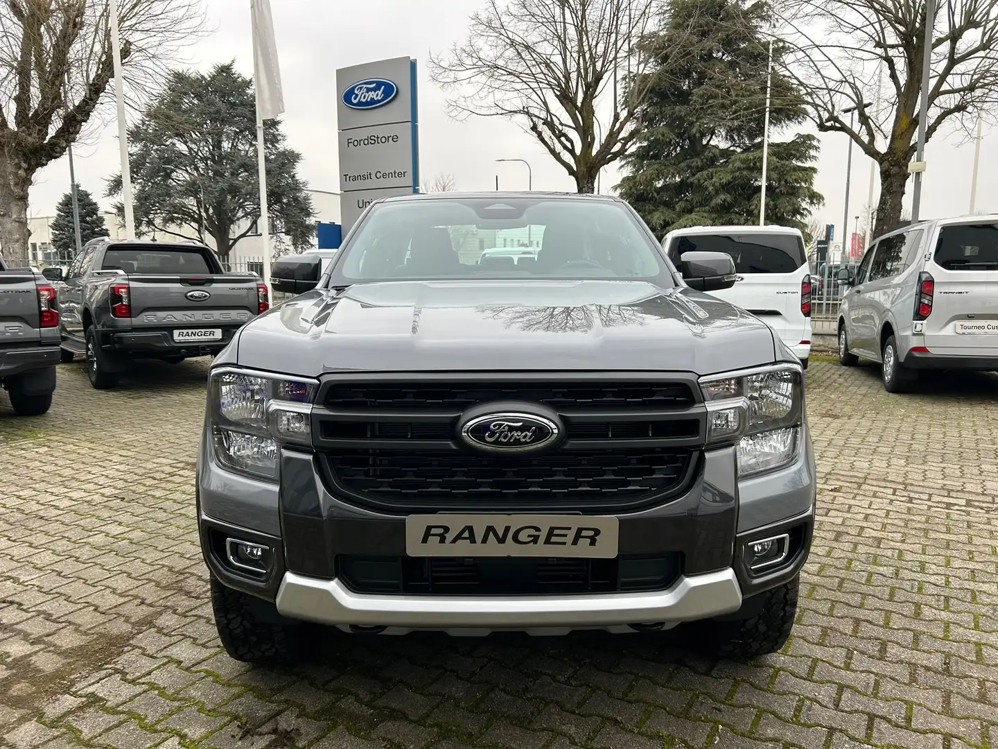 Ford Ranger 2.0 DIESEL 205cv 4x4 TREMOR 5 POSTI AUTOCARRO Gris - 2