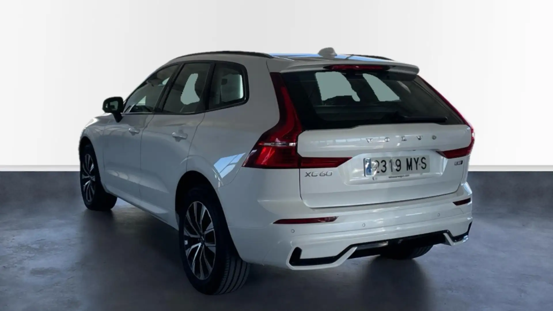 Volvo XC60 2.0 B5 P PLUS DARK AUTO 4WD 5P - 2