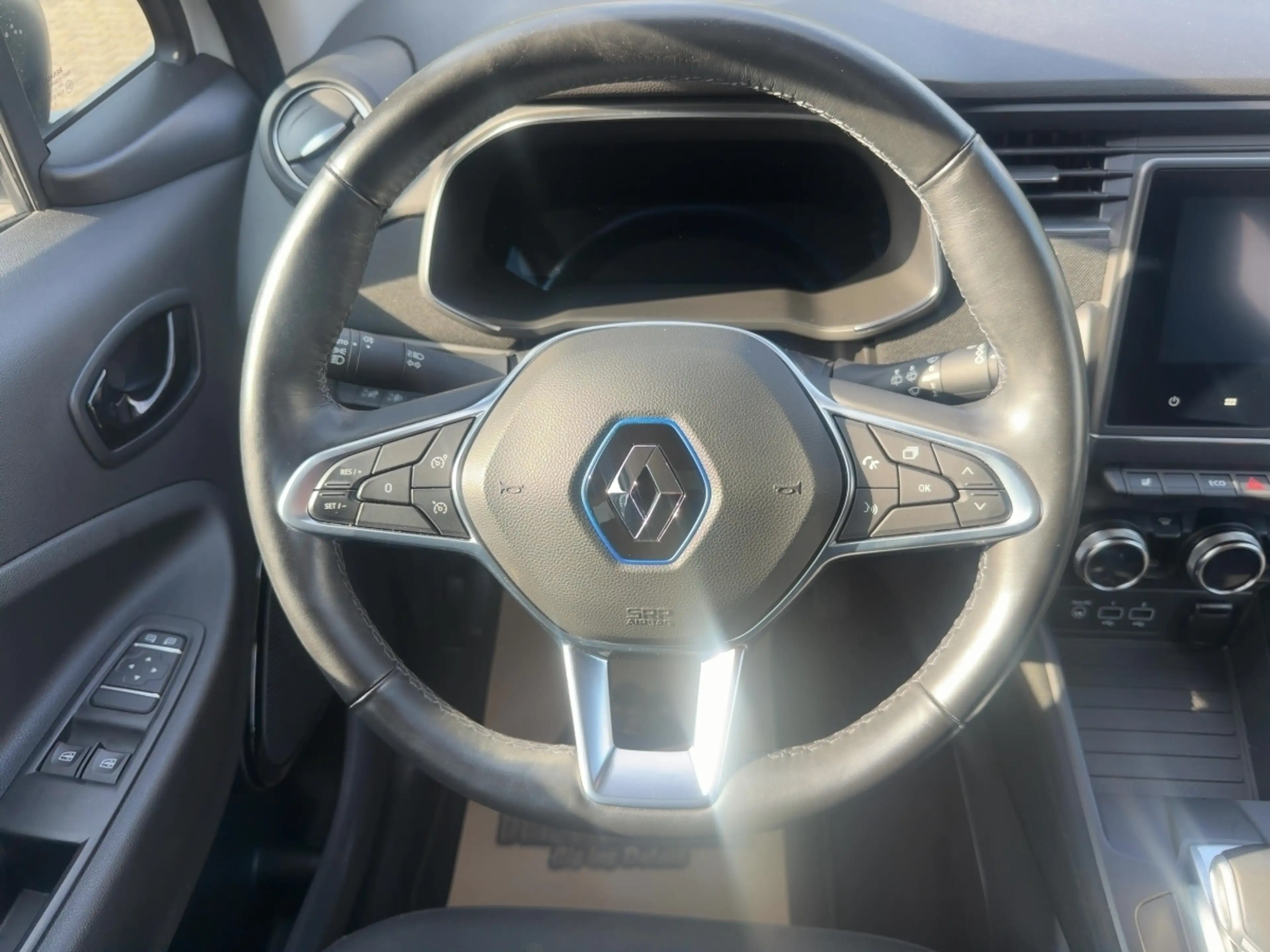 Renault ZOE R110 Life Z.E.50 Batteriemiete (52kWh) — photo 9