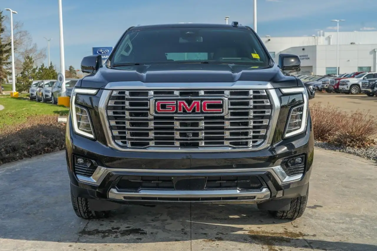 GMC Yukon снимка GMC Yukon