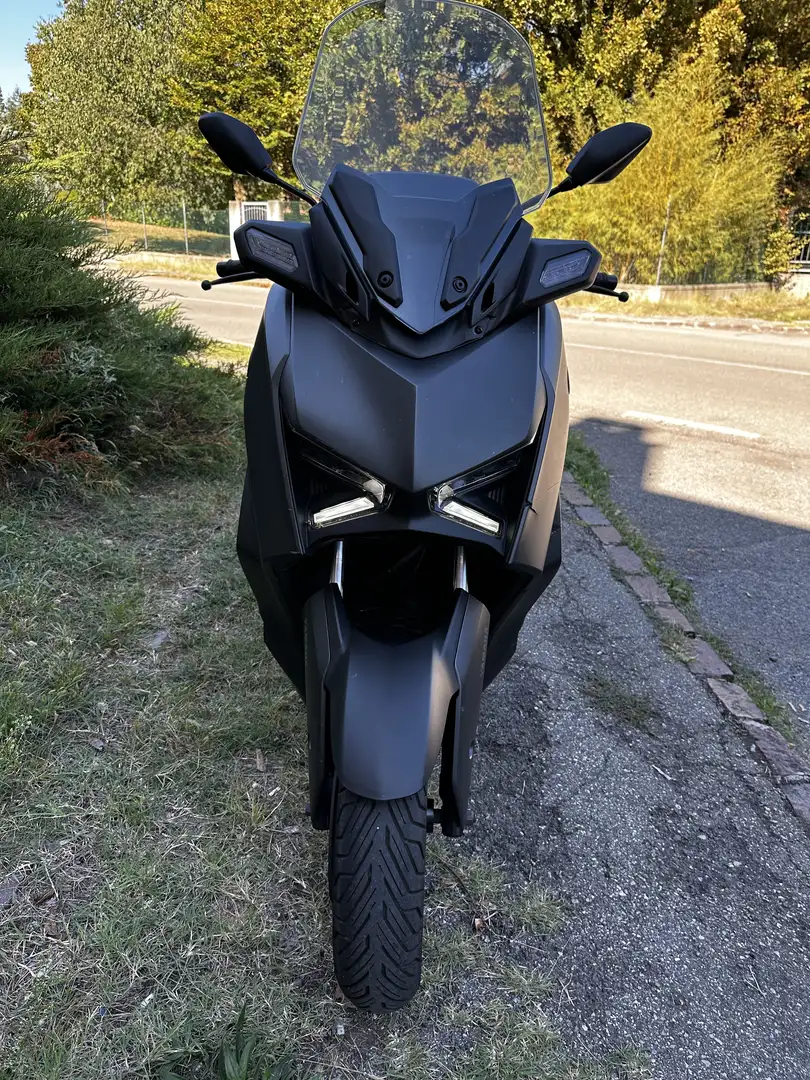 Yamaha X-Max 125 ABS Schwarz - 2