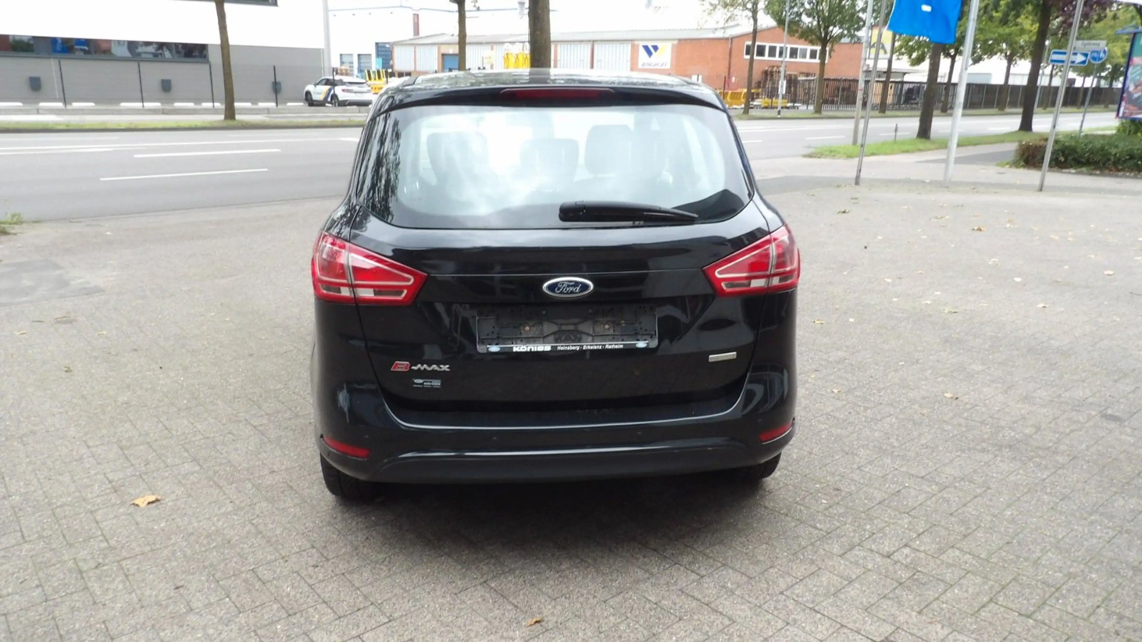 Ford B-Max B-MAX Titanium — photo 5