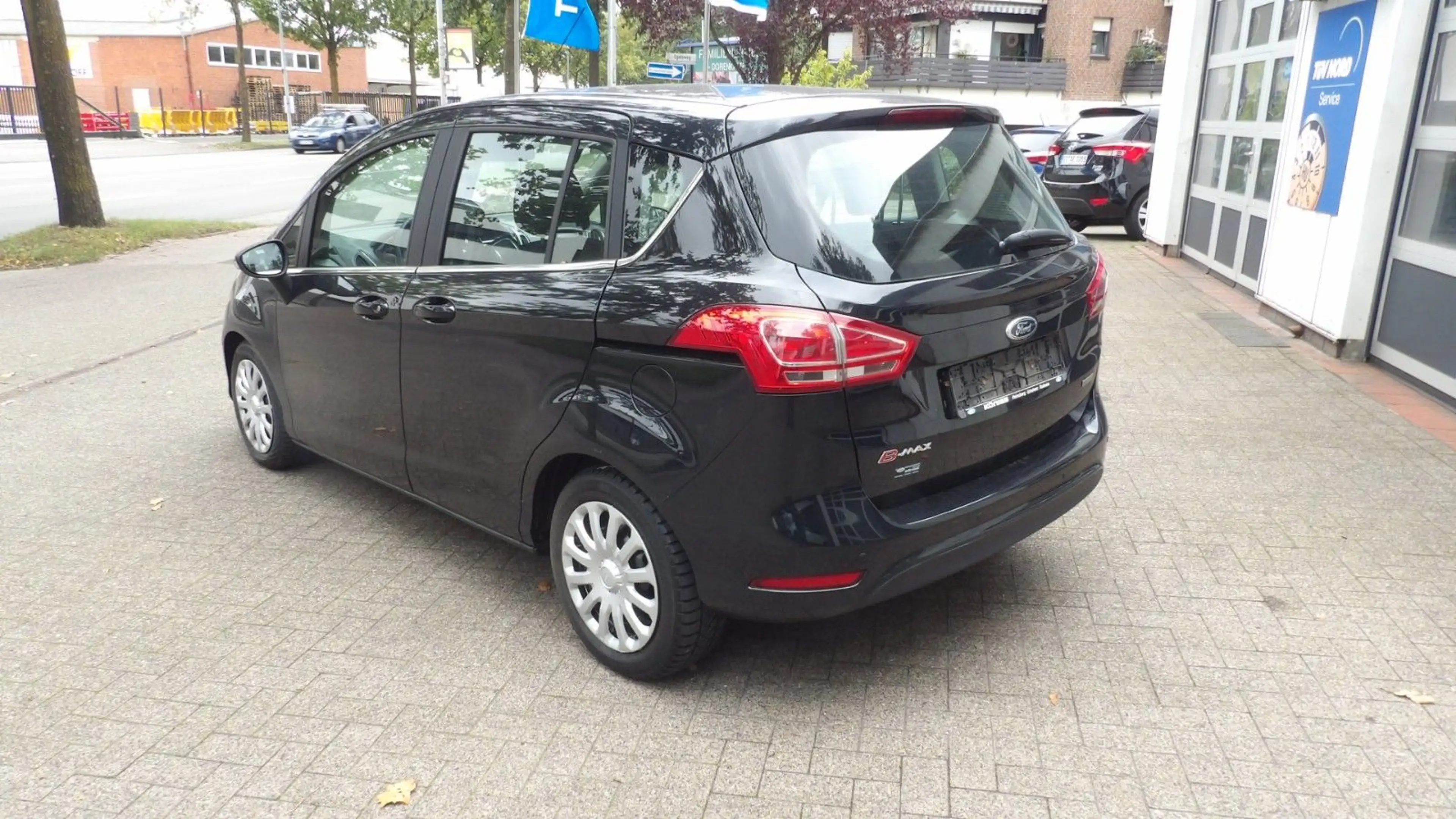 Ford B-Max B-MAX Titanium — photo 6