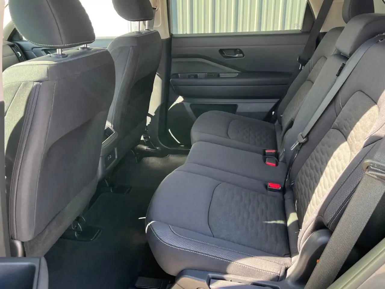 Nissan Pathfinder photo Nissan Pathfinder