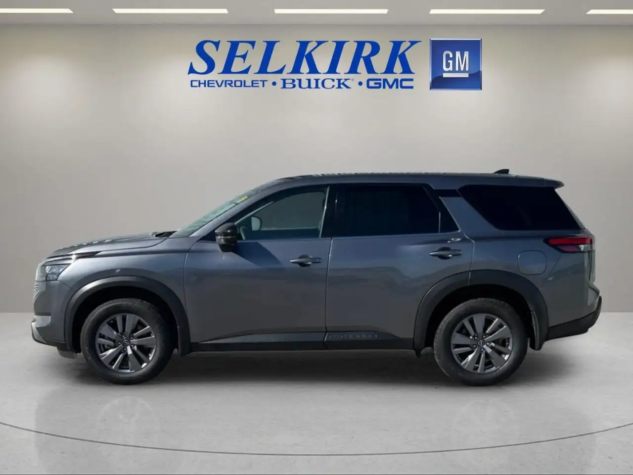 Nissan Pathfinder photo Nissan Pathfinder