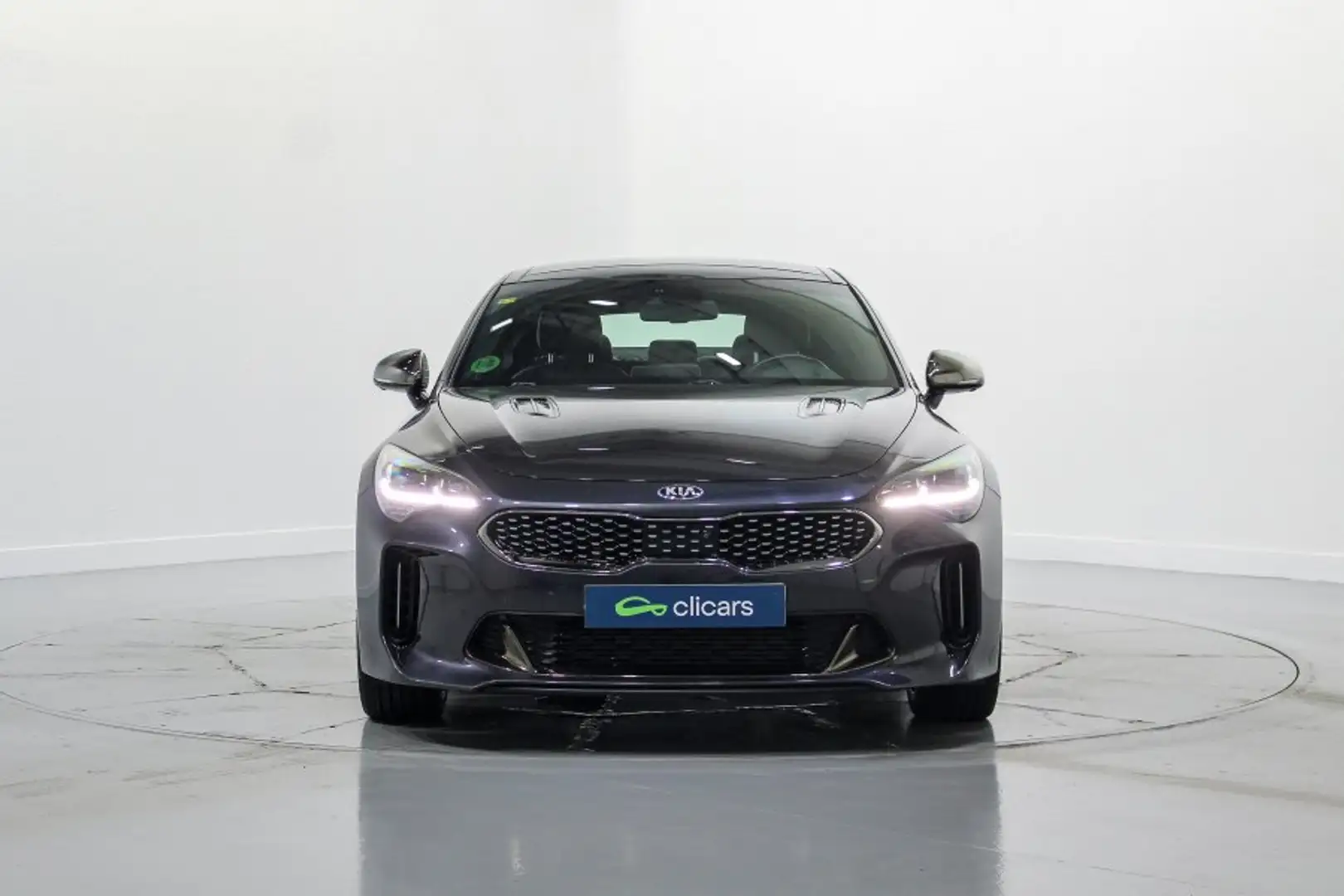 Kia Stinger 3.3 T-GDI GT 4x4 Aut. 366 Gris - 2