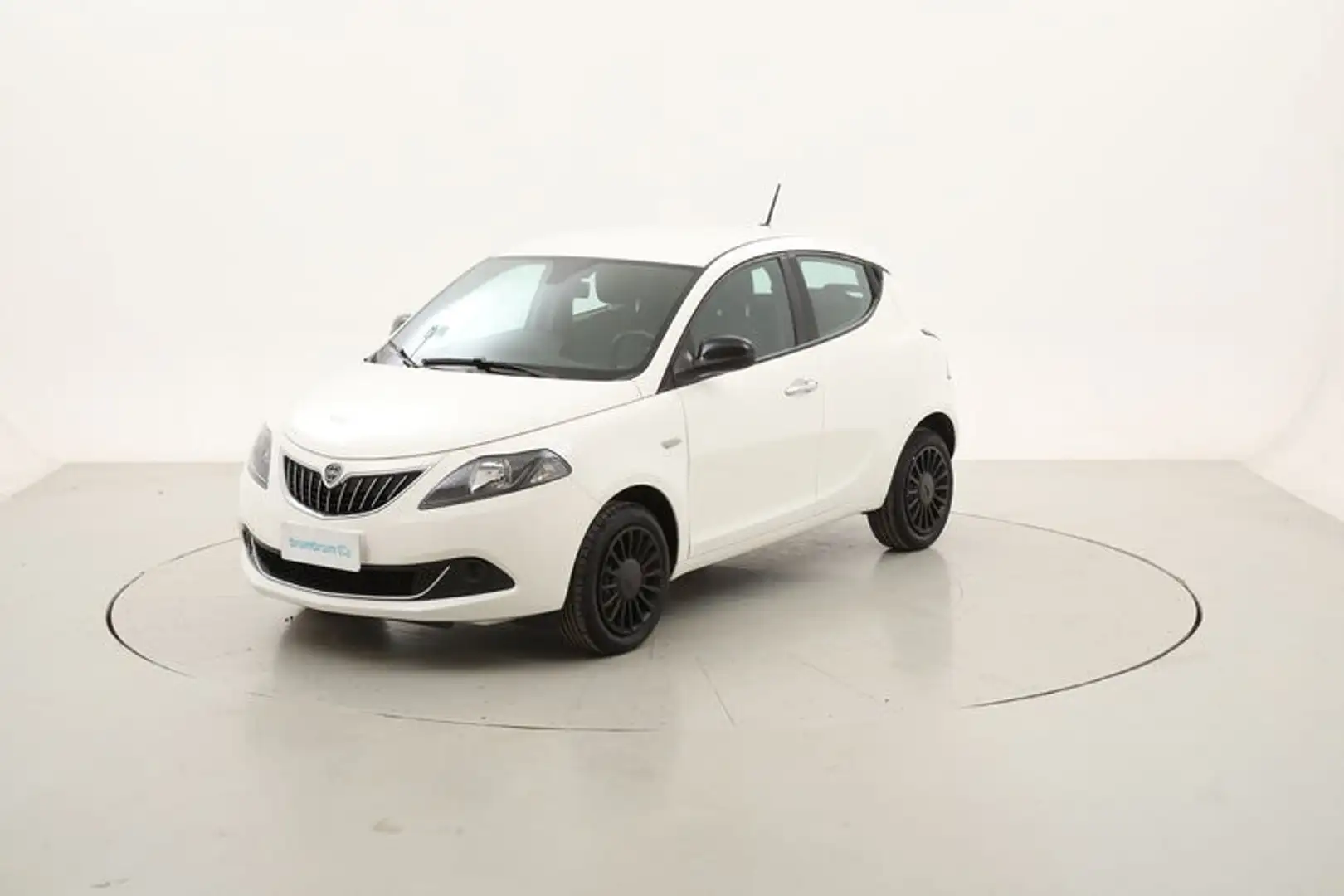 Lancia Ypsilon Hybrid Silver 1.0 Mild Hybrid 70CV Blanc - 1