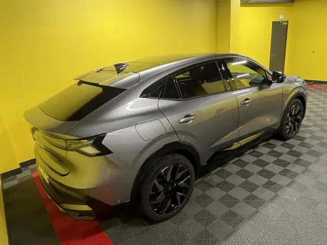 Renault Rafale view 5