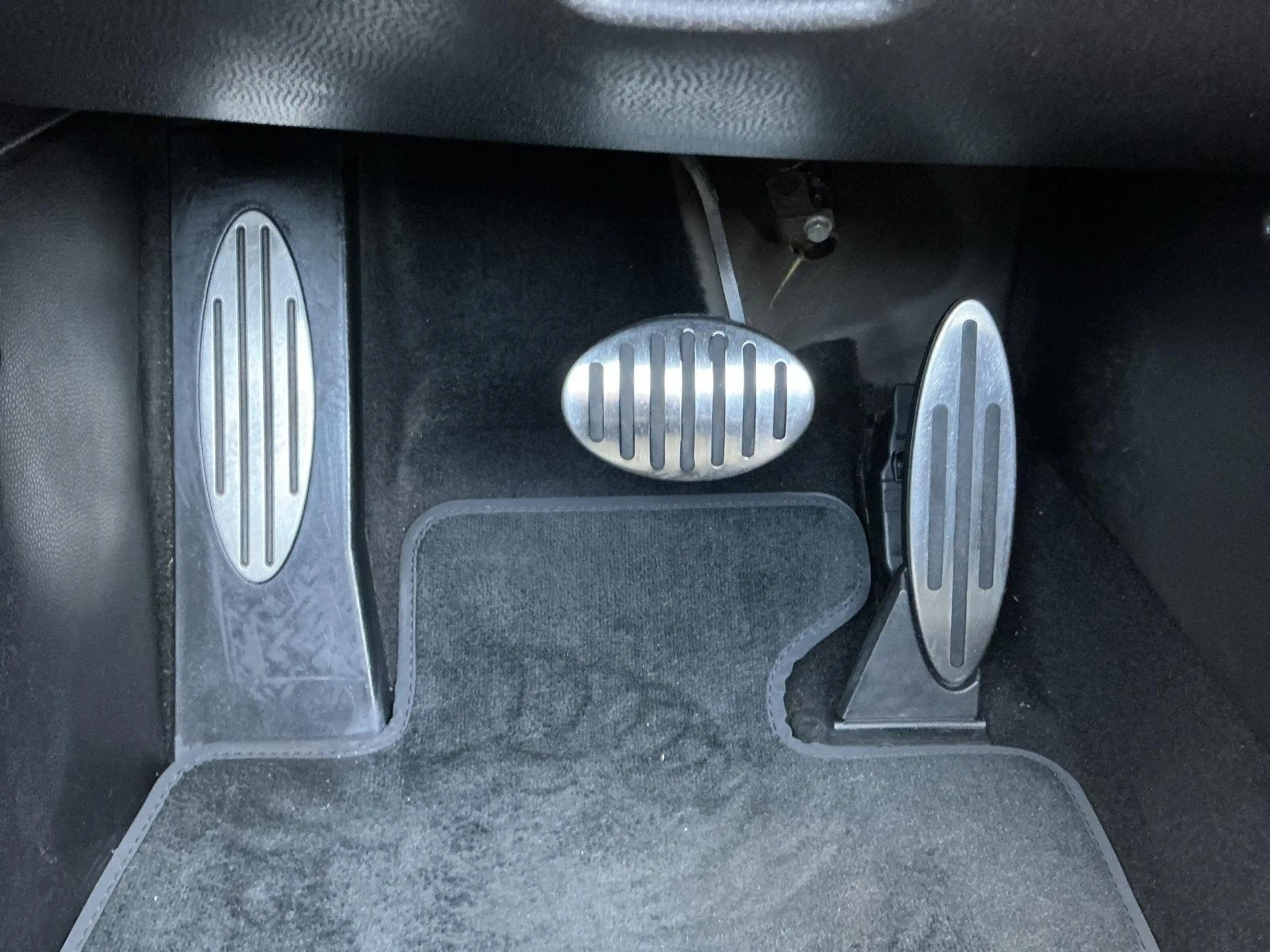 MINI John Cooper Works Cabrio AUT Chilli XEN NAVI SHZ — photo 23