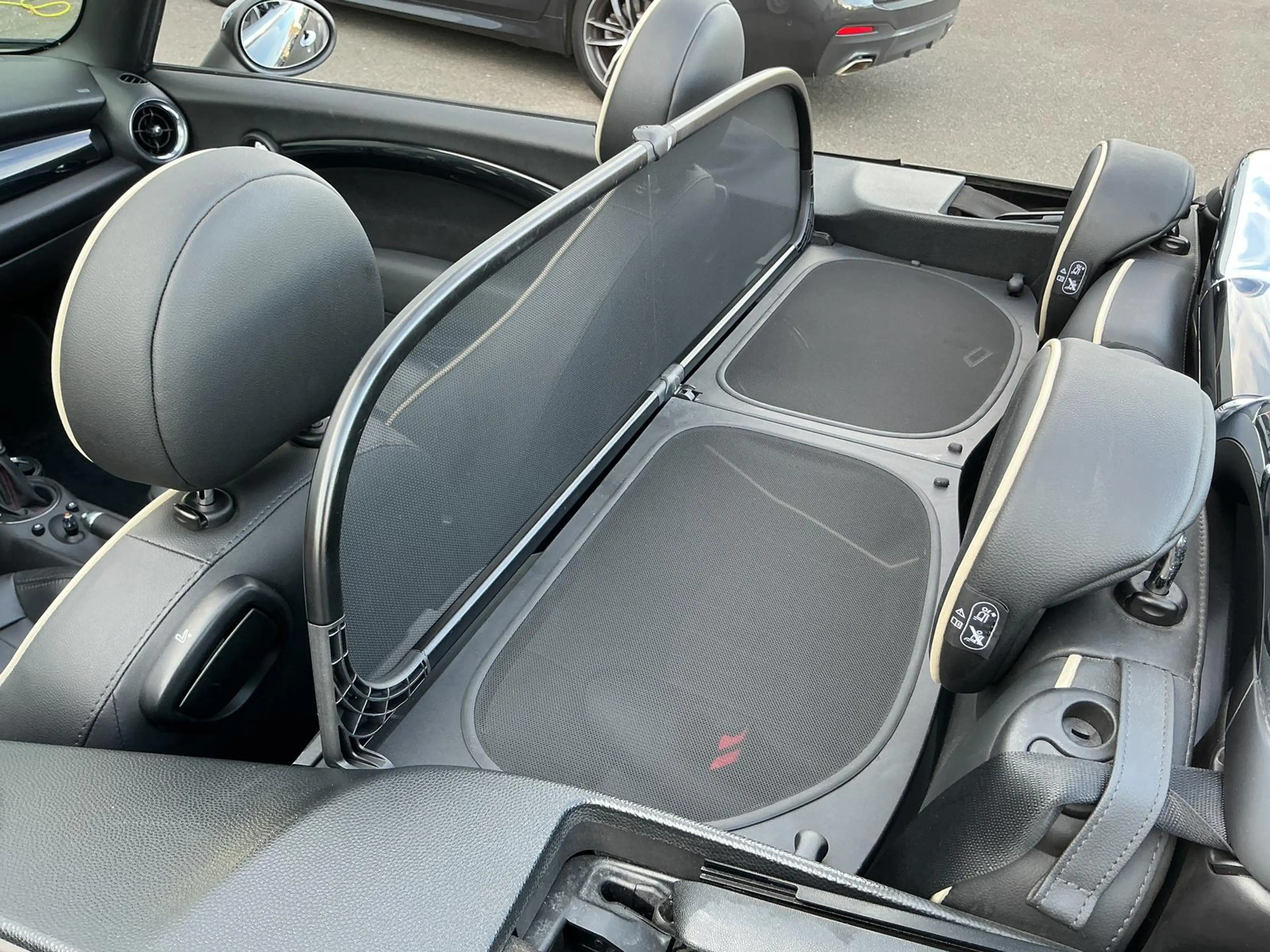 MINI John Cooper Works Cabrio AUT Chilli XEN NAVI SHZ — photo 37