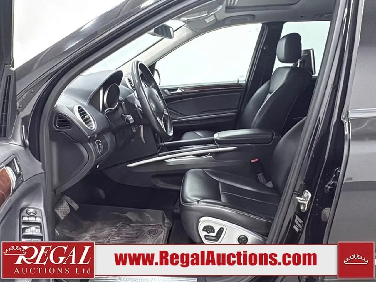 Mercedes-Benz GL-Class снимка Mercedes-Benz GL-Class