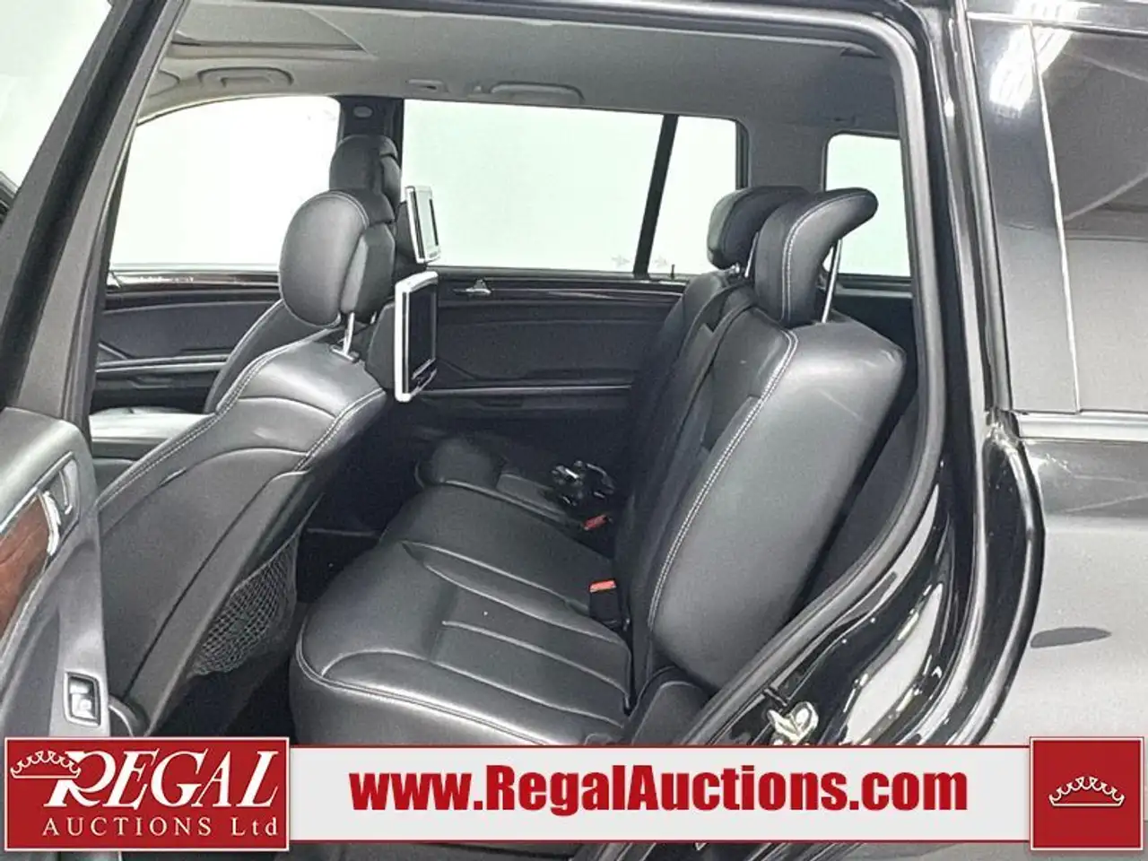 Mercedes-Benz GL-Class снимка Mercedes-Benz GL-Class