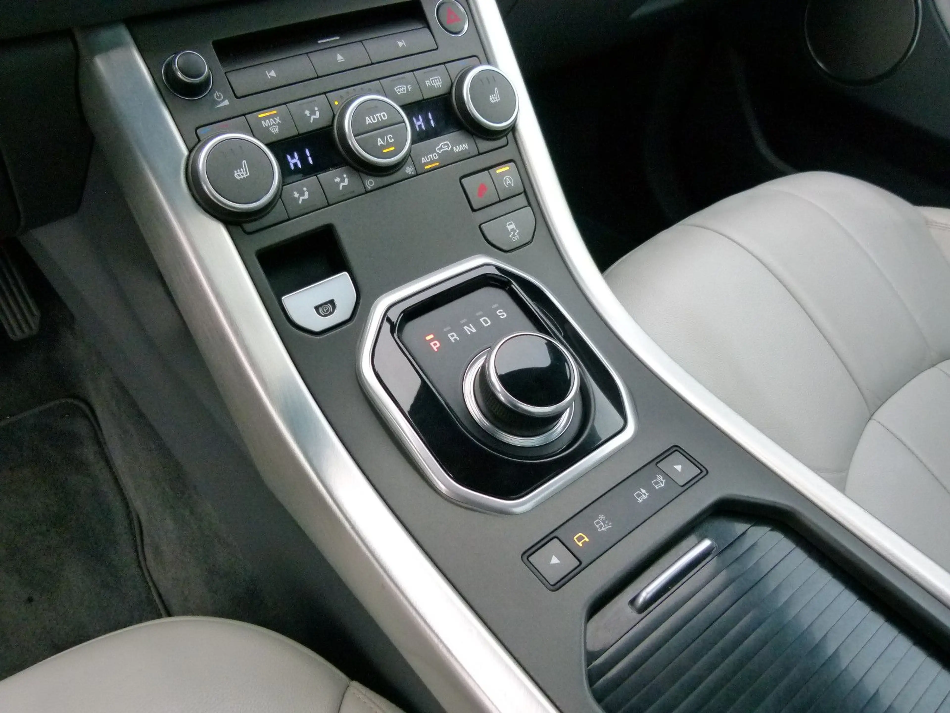 Land Rover Range Rover Evoque SE Dynamic Kamera AHK Navi — photo 12