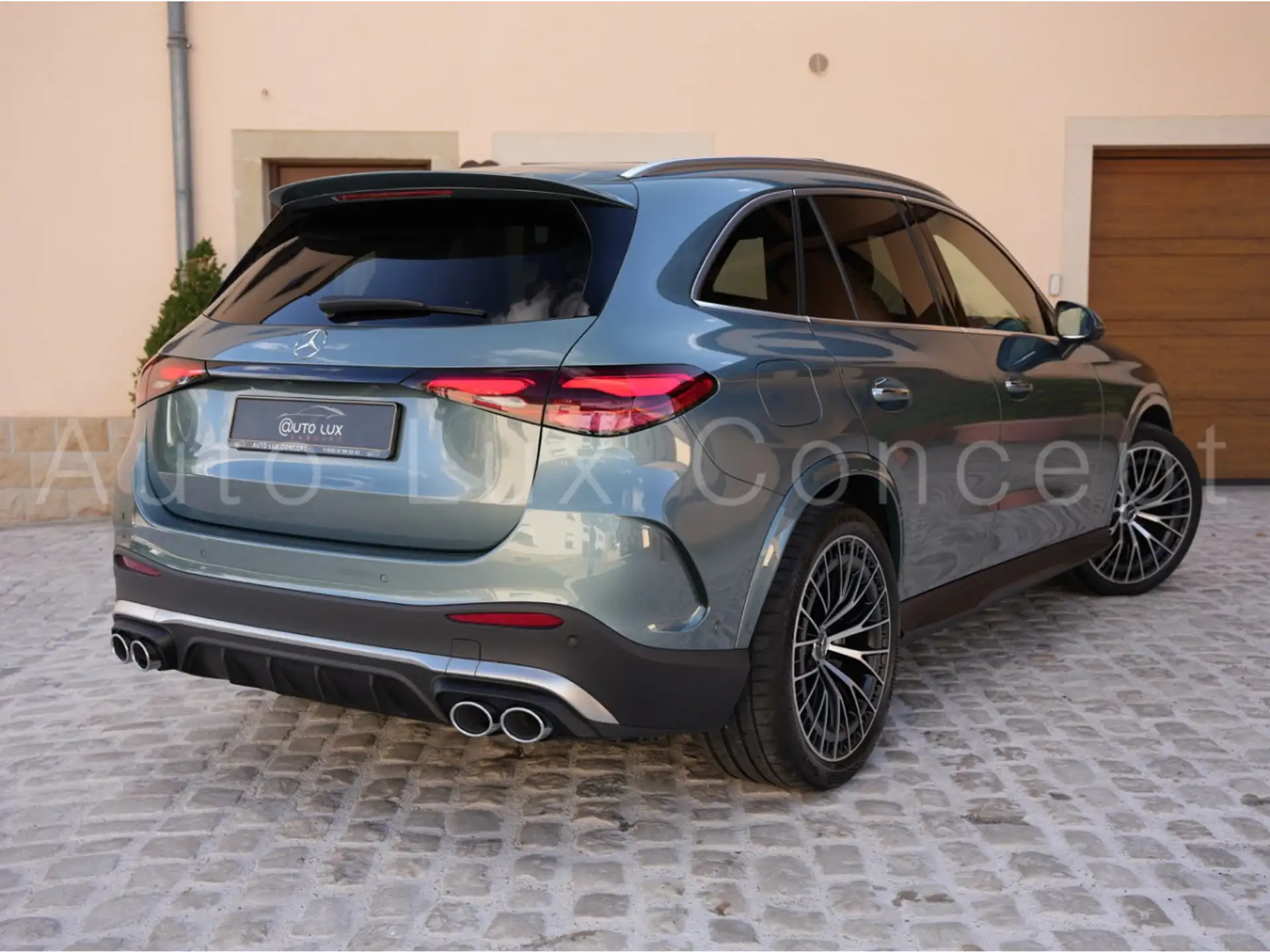 Mercedes-Benz GLC GLC 43 AMG 2025 실버 사진 3