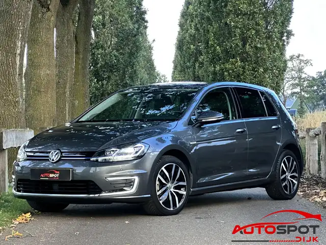 Volkswagen e-Golf e-Golf