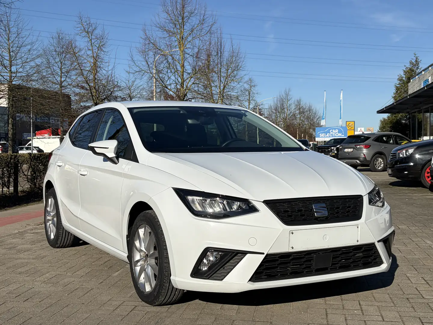 SEAT Ibiza Ibiza 1.0i , Airco, Cruise, 11.737incl. VAT Weiß - 1
