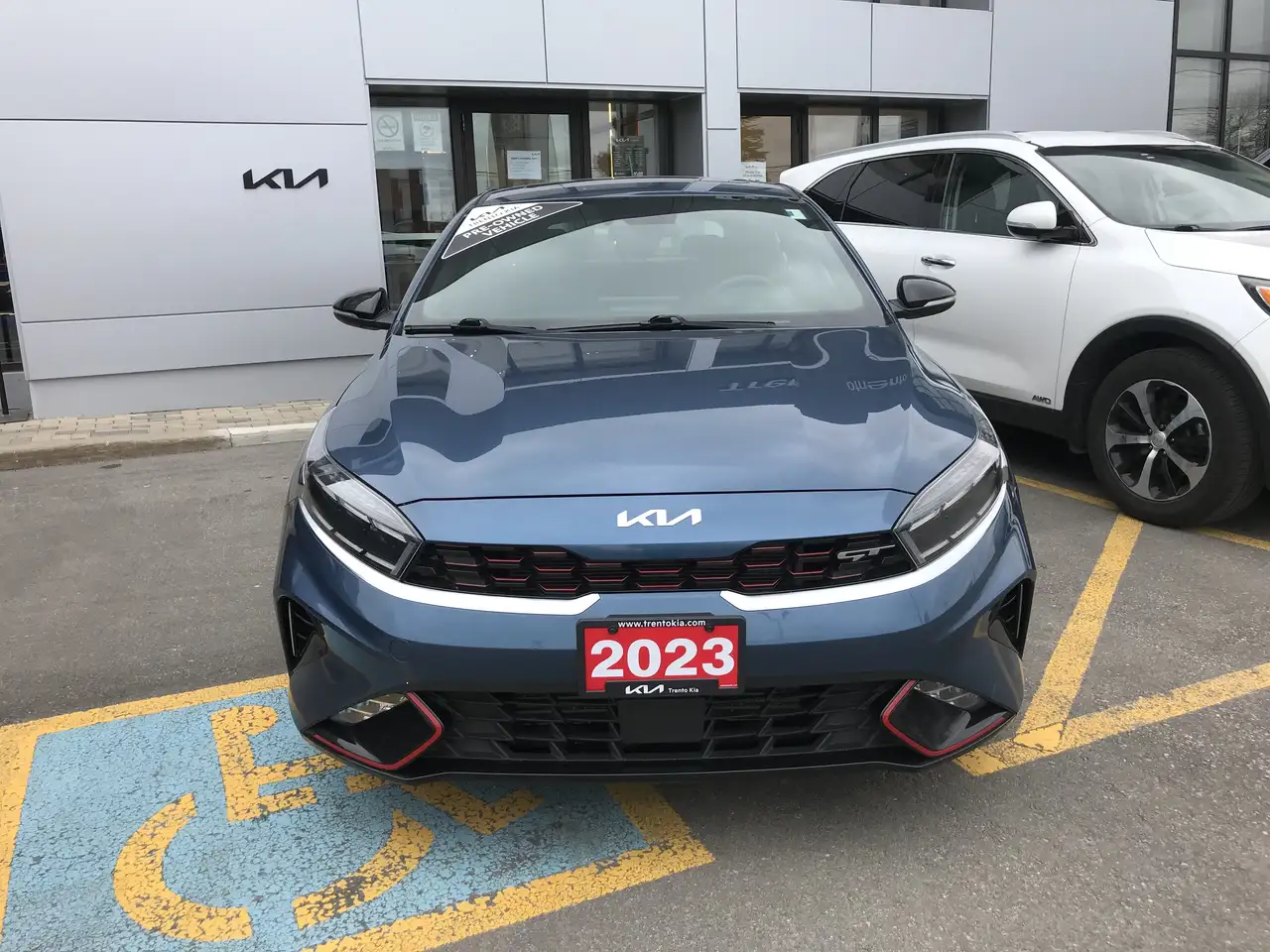 Kia Forte снимка Kia Forte
