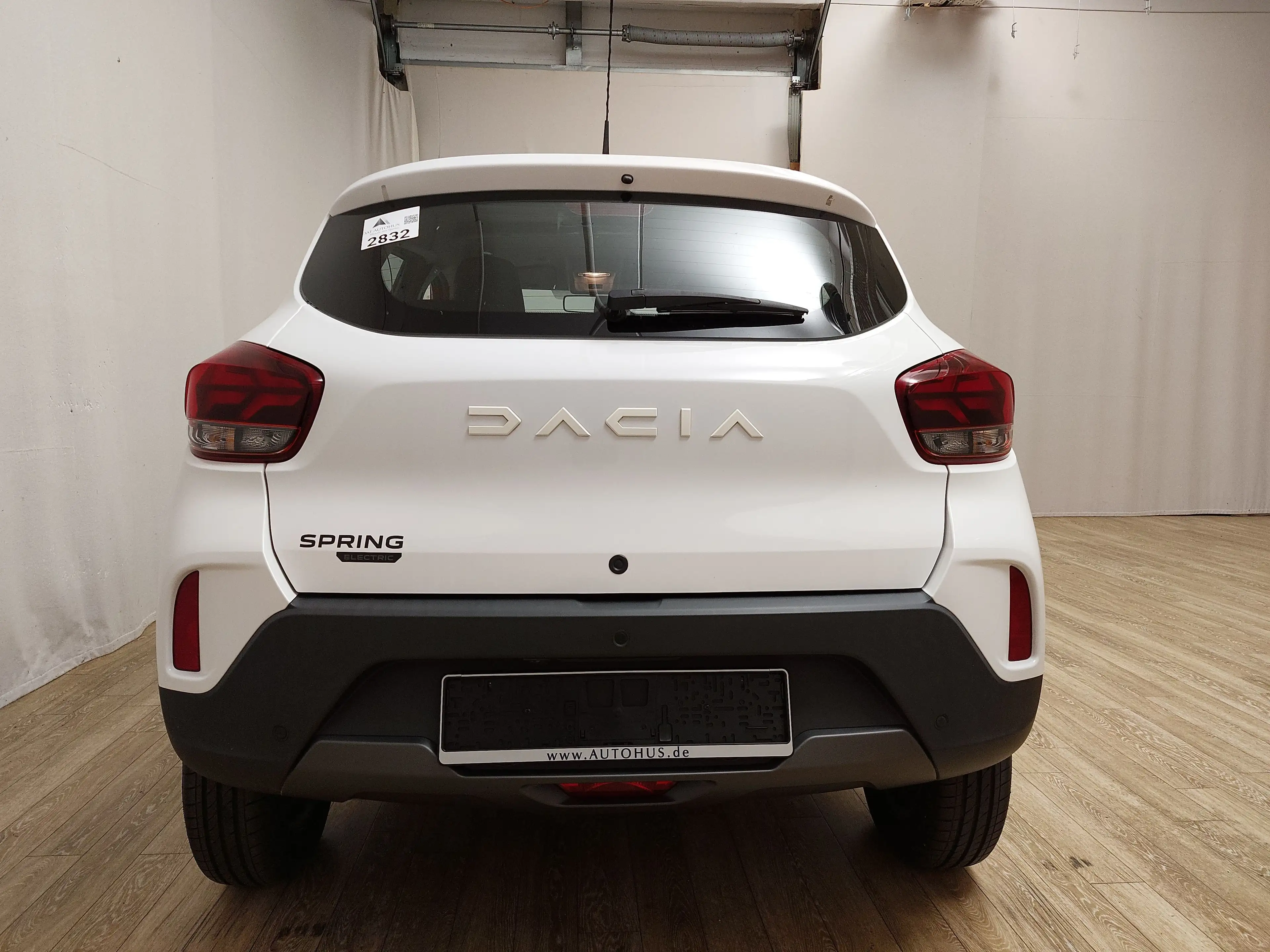 Dacia Spring Electric Essential Navi T-Leder PDC LM — photo 14