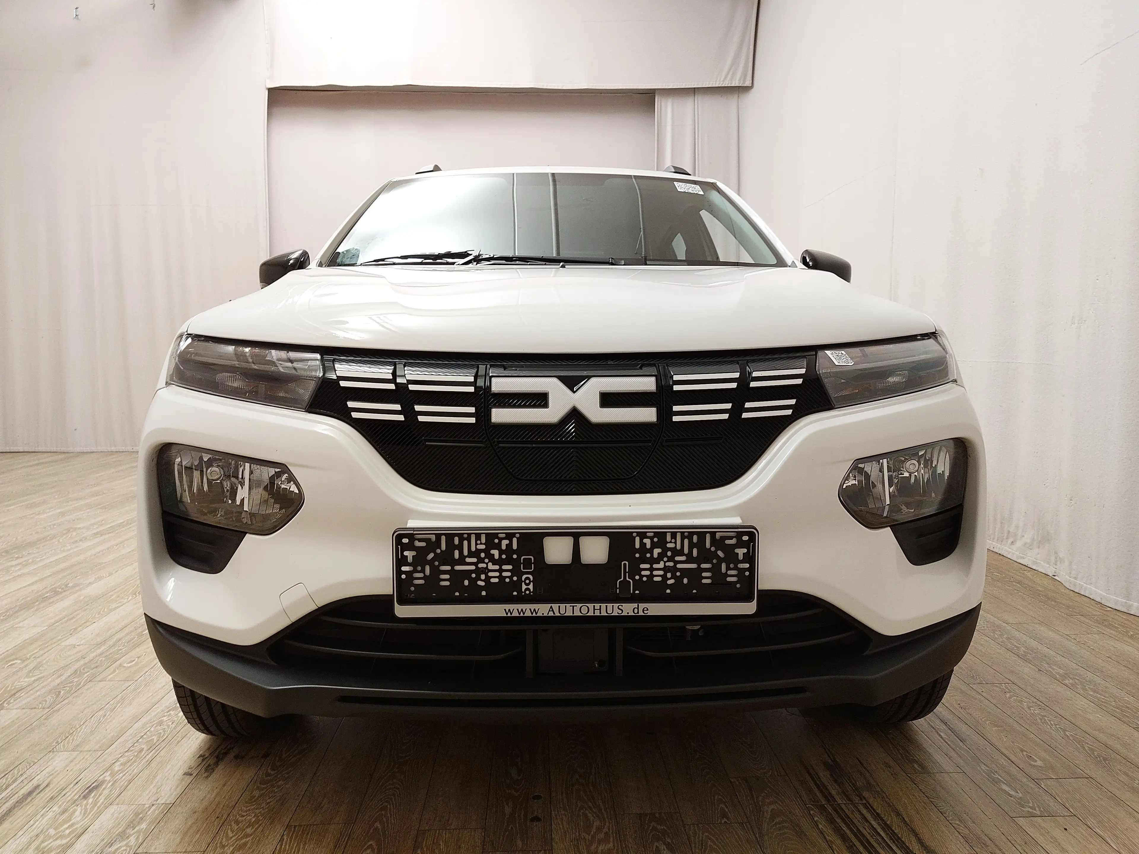 Dacia Spring Electric Essential Navi T-Leder PDC LM — photo 9