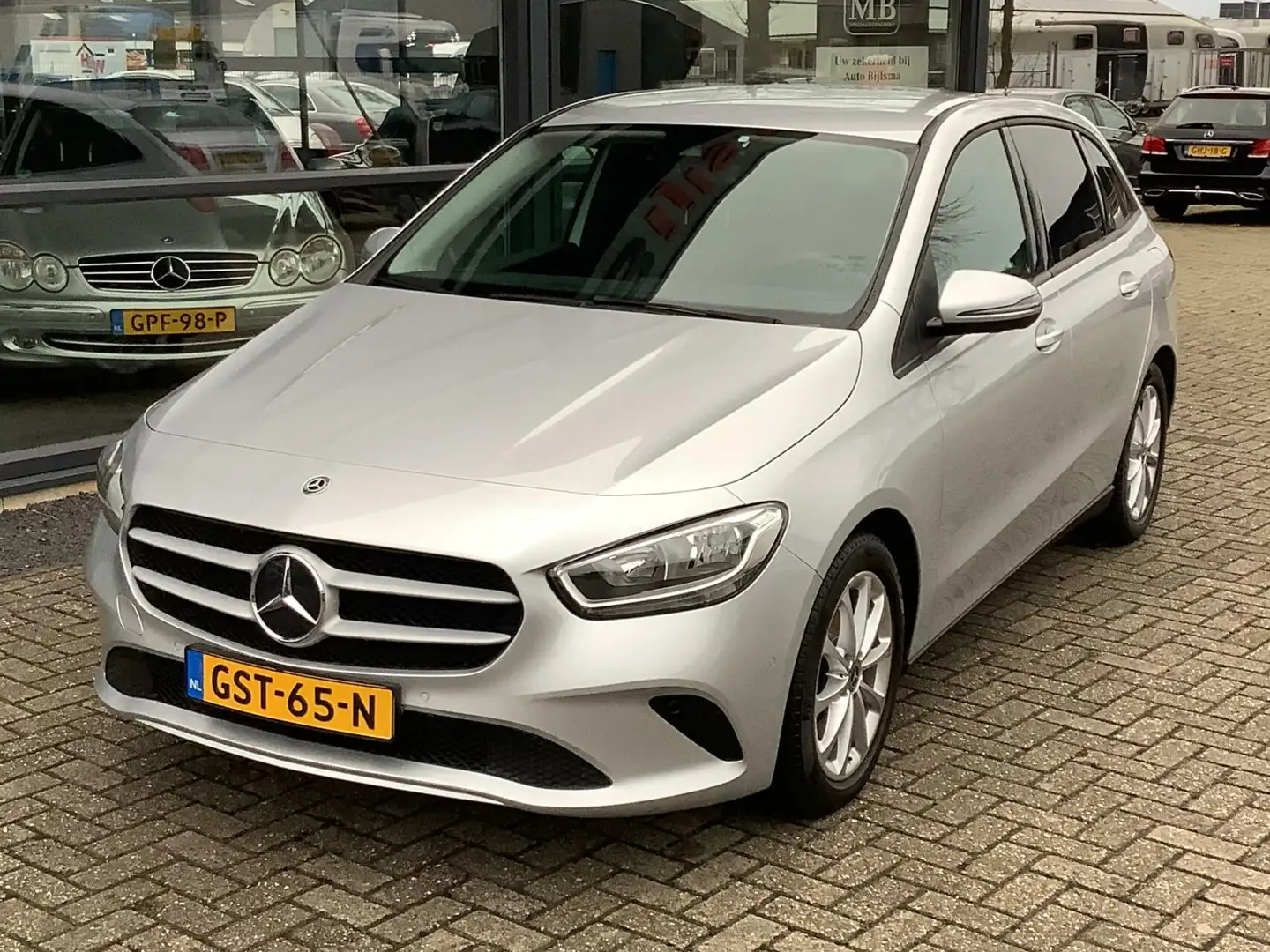 Mercedes-Benz B 200 eerste eigenaar, wide screen, camera, navi, cruise Grijs - 2