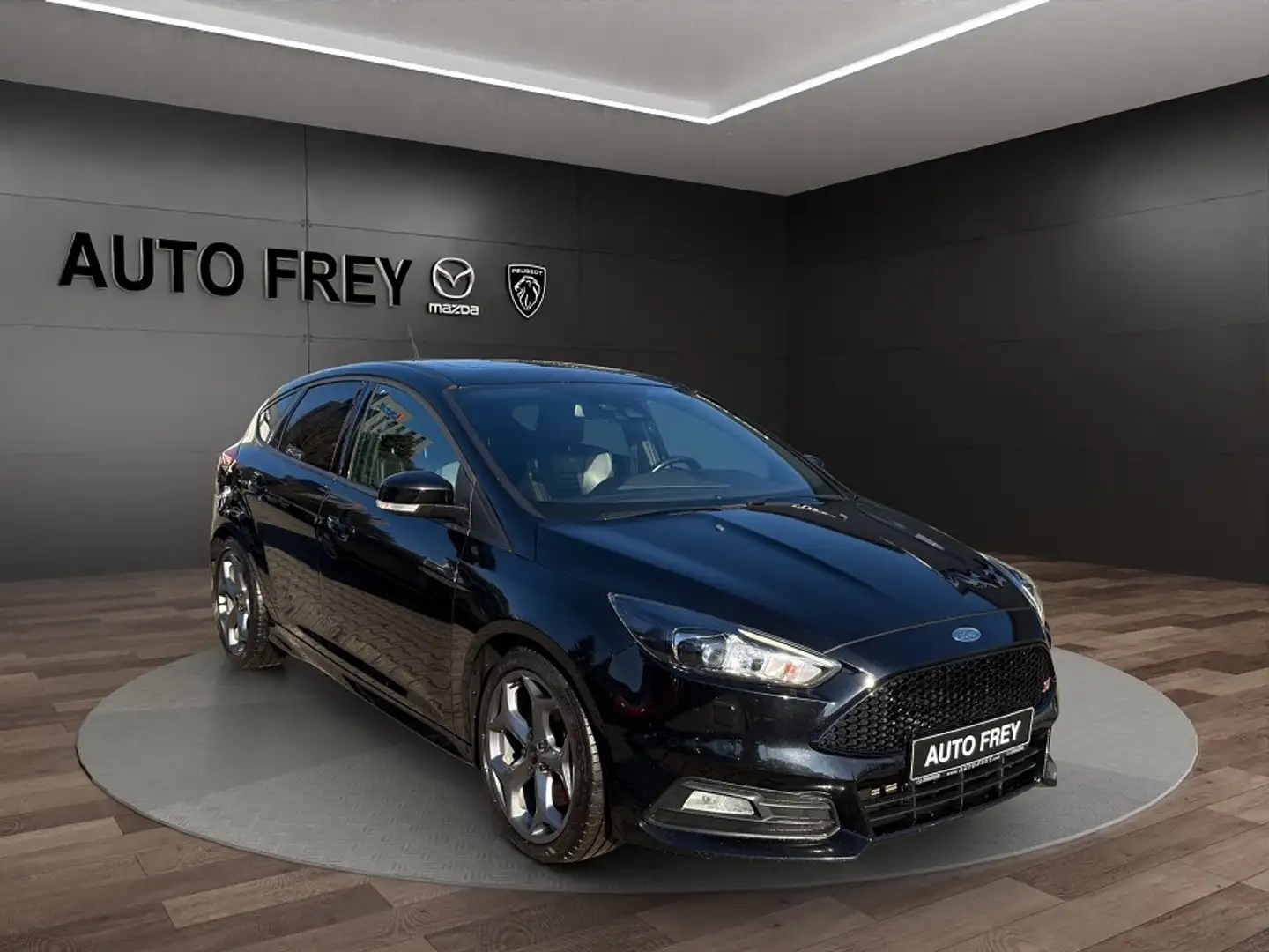 Ford Focus 2.0 ST EcoBoost LEDER KAMERA SONY Schwarz - 1