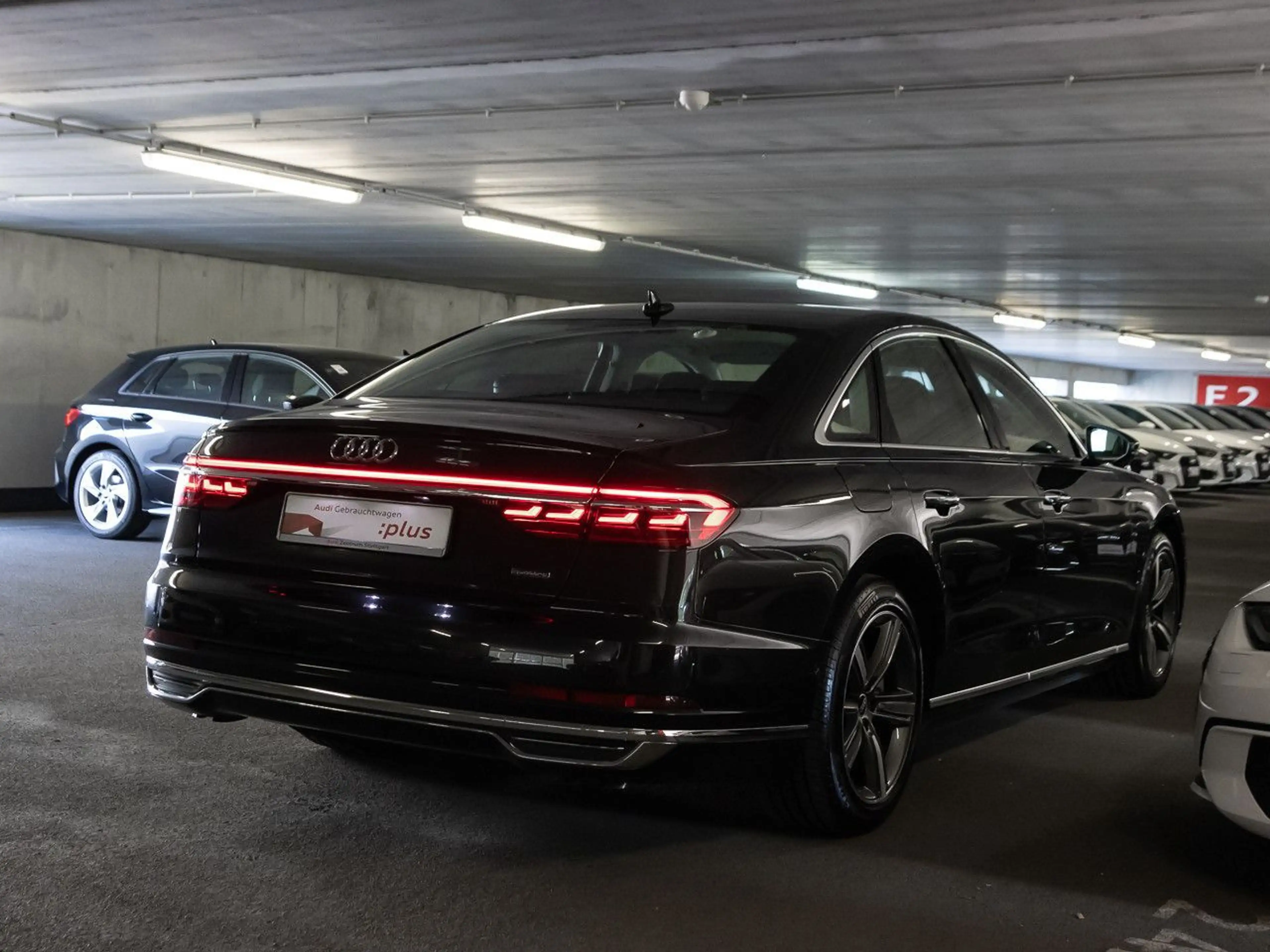 Audi A8 60 TFSI e quattro Pano B&O 360°Kamera 19'' — photo 6