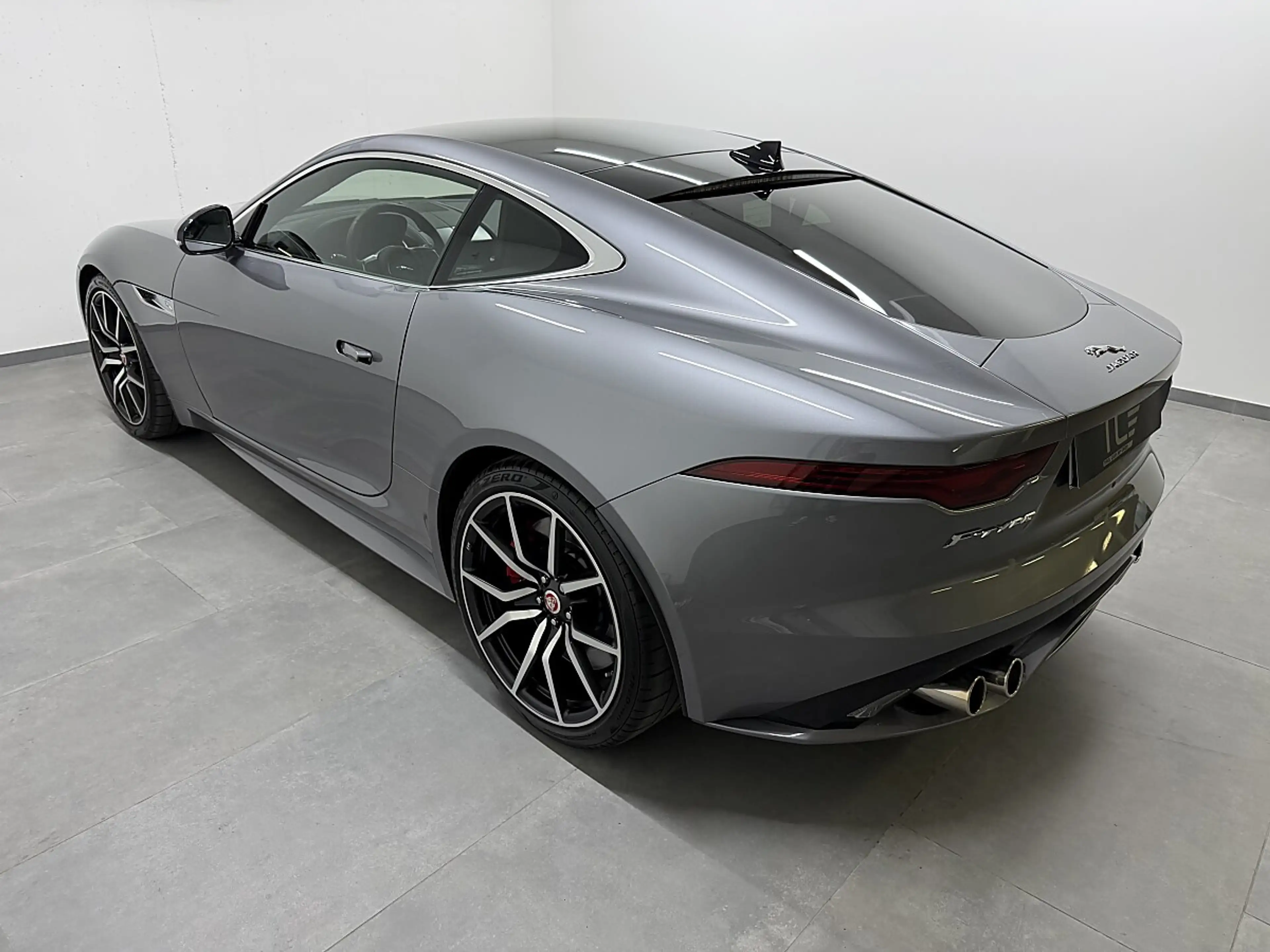 Jaguar F-Type F-TYPE 5.0 L V8 R AWD R Dynamic, Pano, Meridian, — photo 6