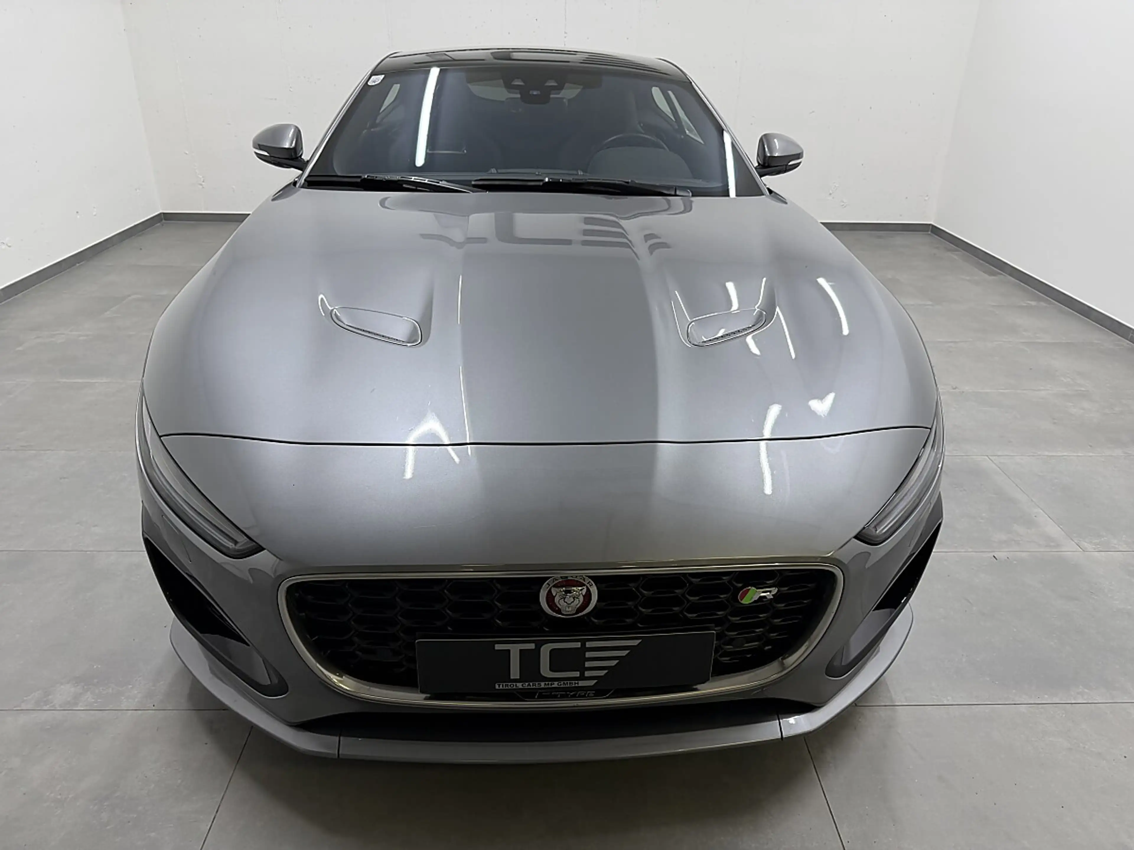 Jaguar F-Type F-TYPE 5.0 L V8 R AWD R Dynamic, Pano, Meridian, — photo 3