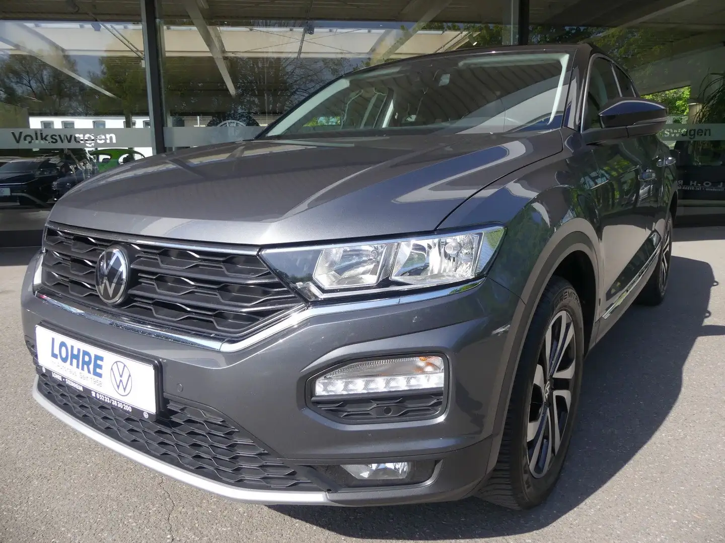 Volkswagen T-Roc 1.5 TSI Active Grau - 1