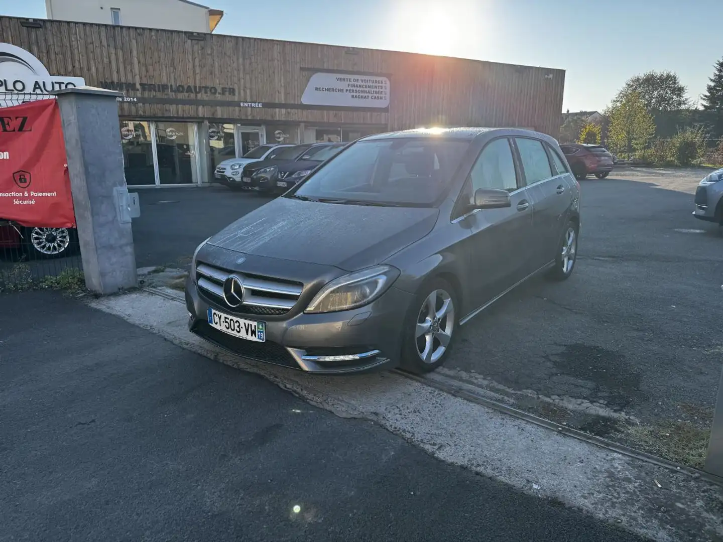Mercedes-Benz B 200 200 CDI - 136 FAP BlueEfficiency Sport Gps + Clim + Camera AR Gris - 1