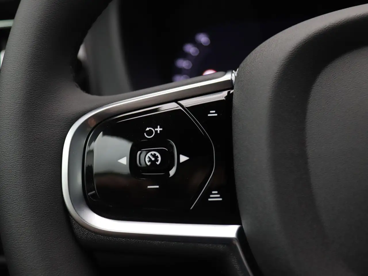 Volvo XC60 2026 — фото 19