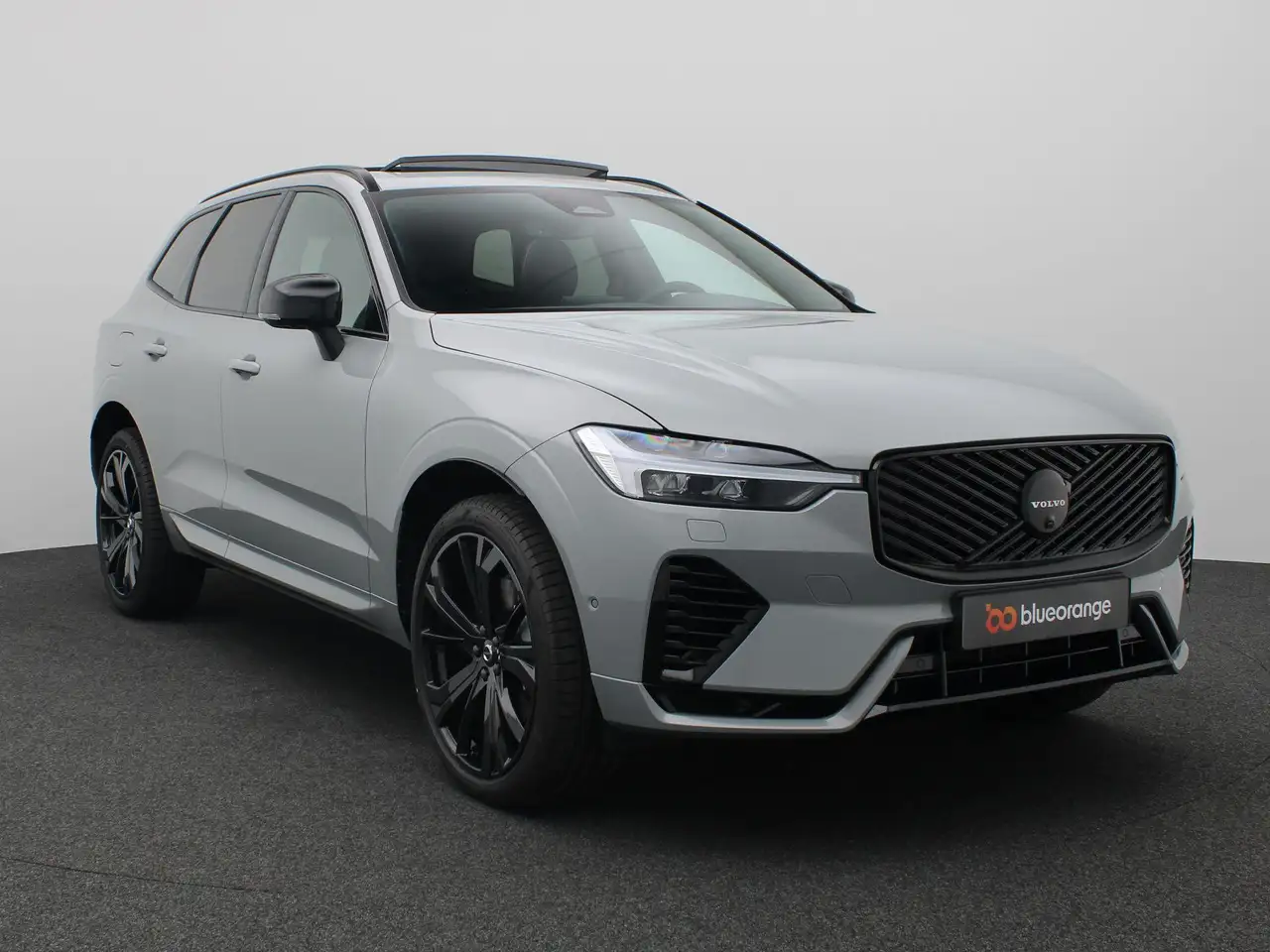 Volvo XC60 2026 — фото 12