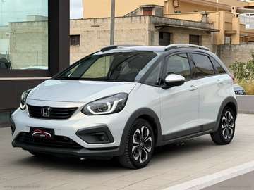 1.5 Hev Crosstar eCVT Bicolor Exec.