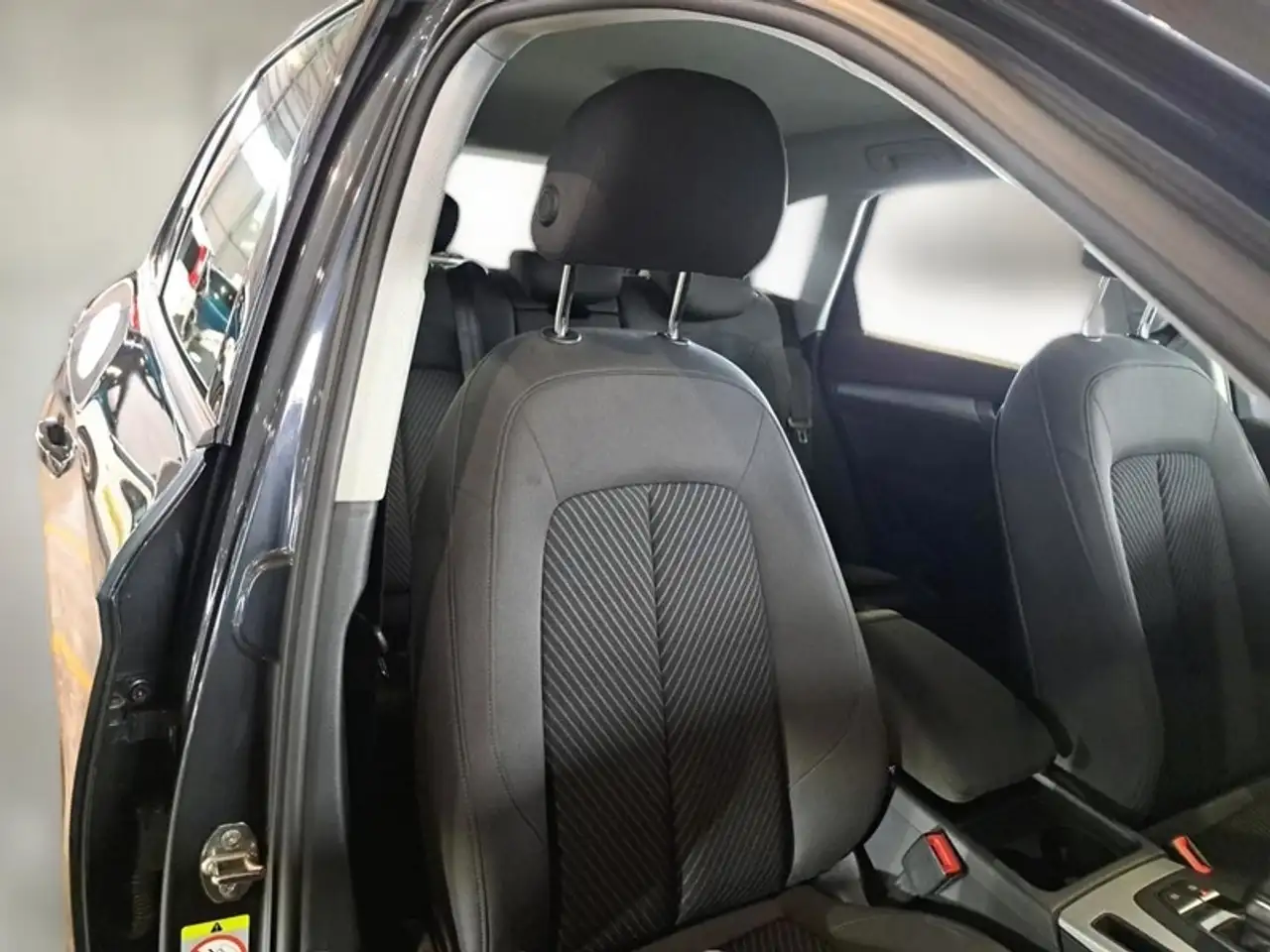 Audi Q5 35 TDI MHEV BUSINESS S TRONIC SUV 10