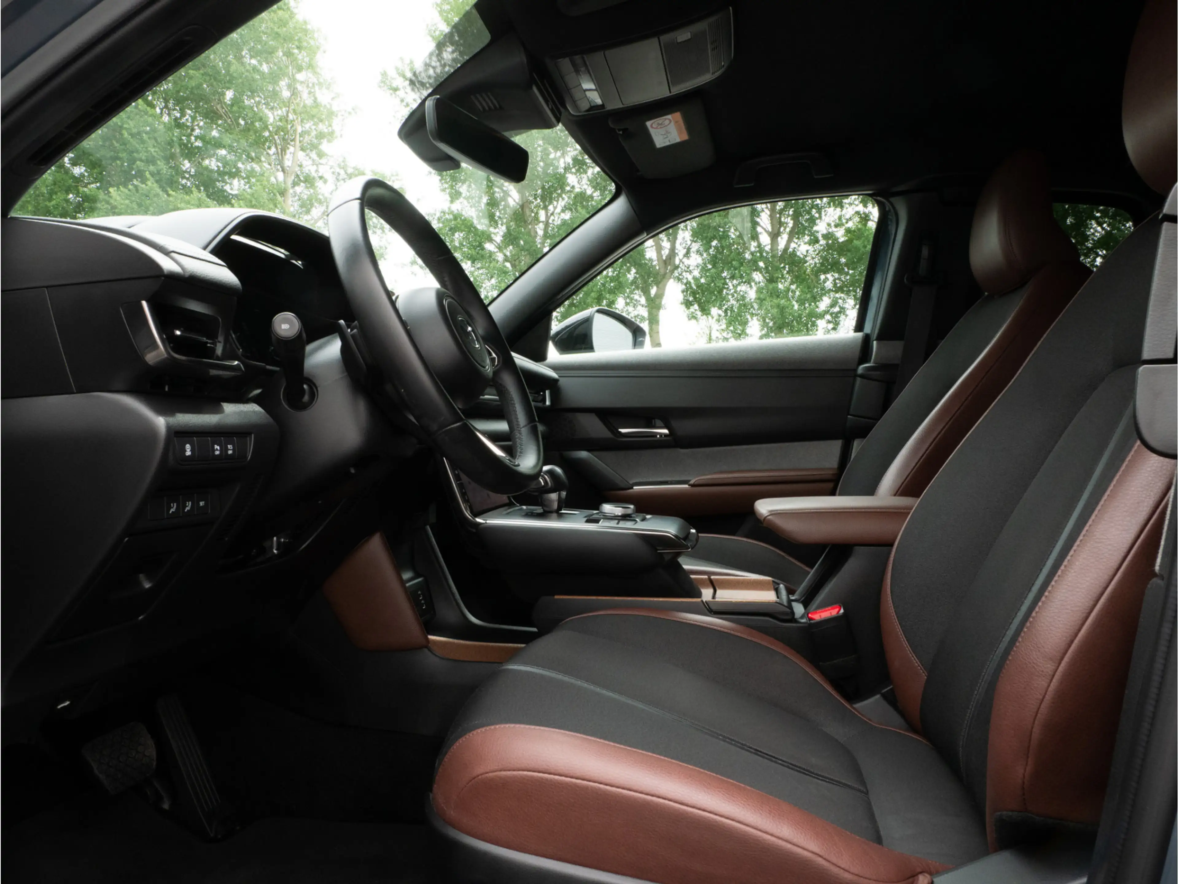 Mazda MX-30 e-SkyActiv 145 First Edition 36 kWh SOH 91% Head u — photo 12