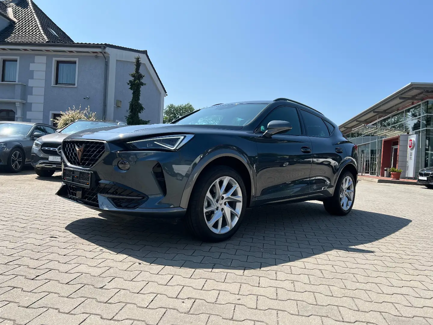 CUPRA Formentor 1.5 TSI *Matrix-LED Navi Leder Kamera* Grau - 1