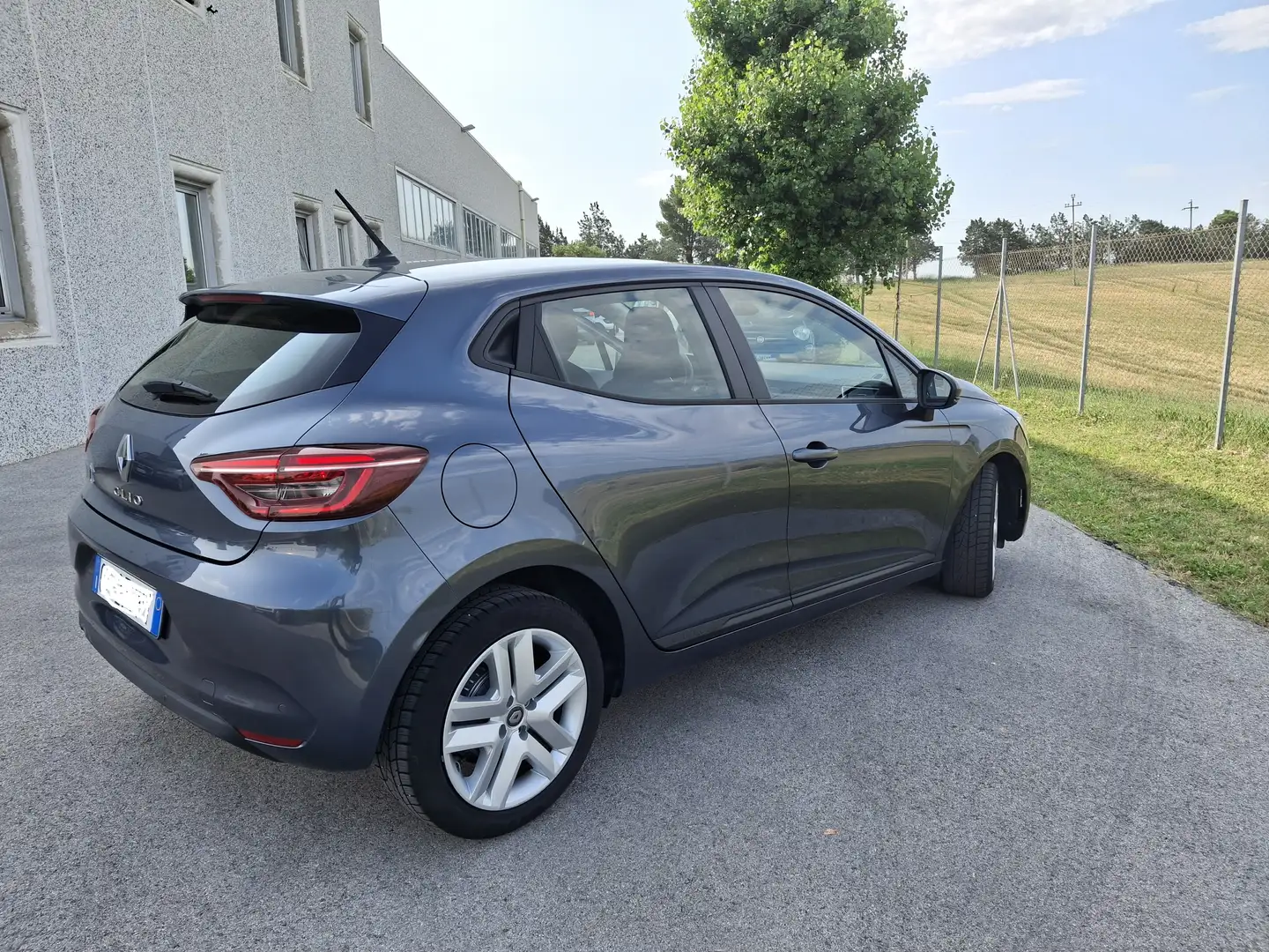 Renault Clio Clio V 2019 1.5 blue dci Business 100cv Bleu - 1