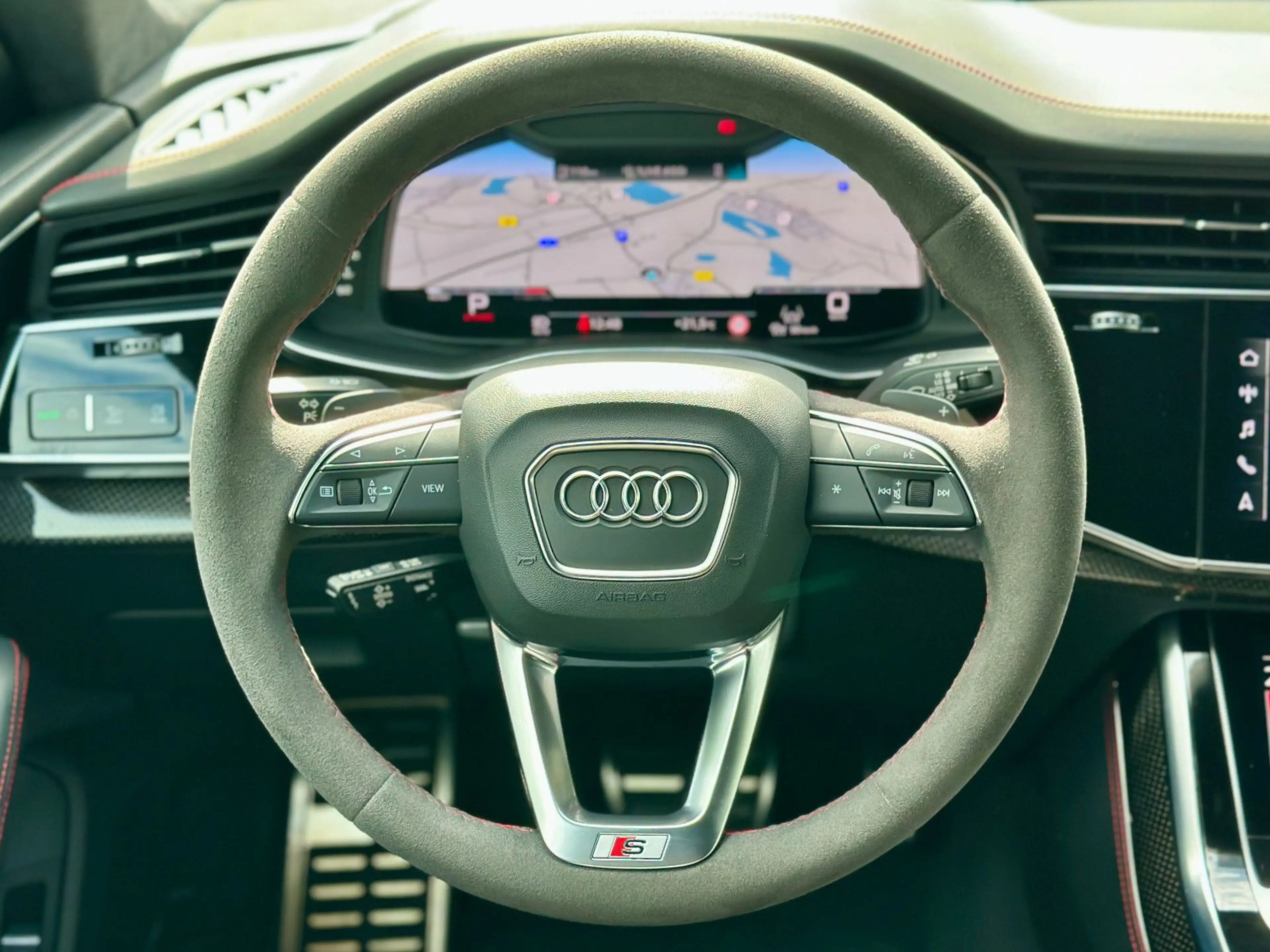 Audi SQ8 TFSI qu competition+ PANO B&O HDMATRIX 360° — photo 15