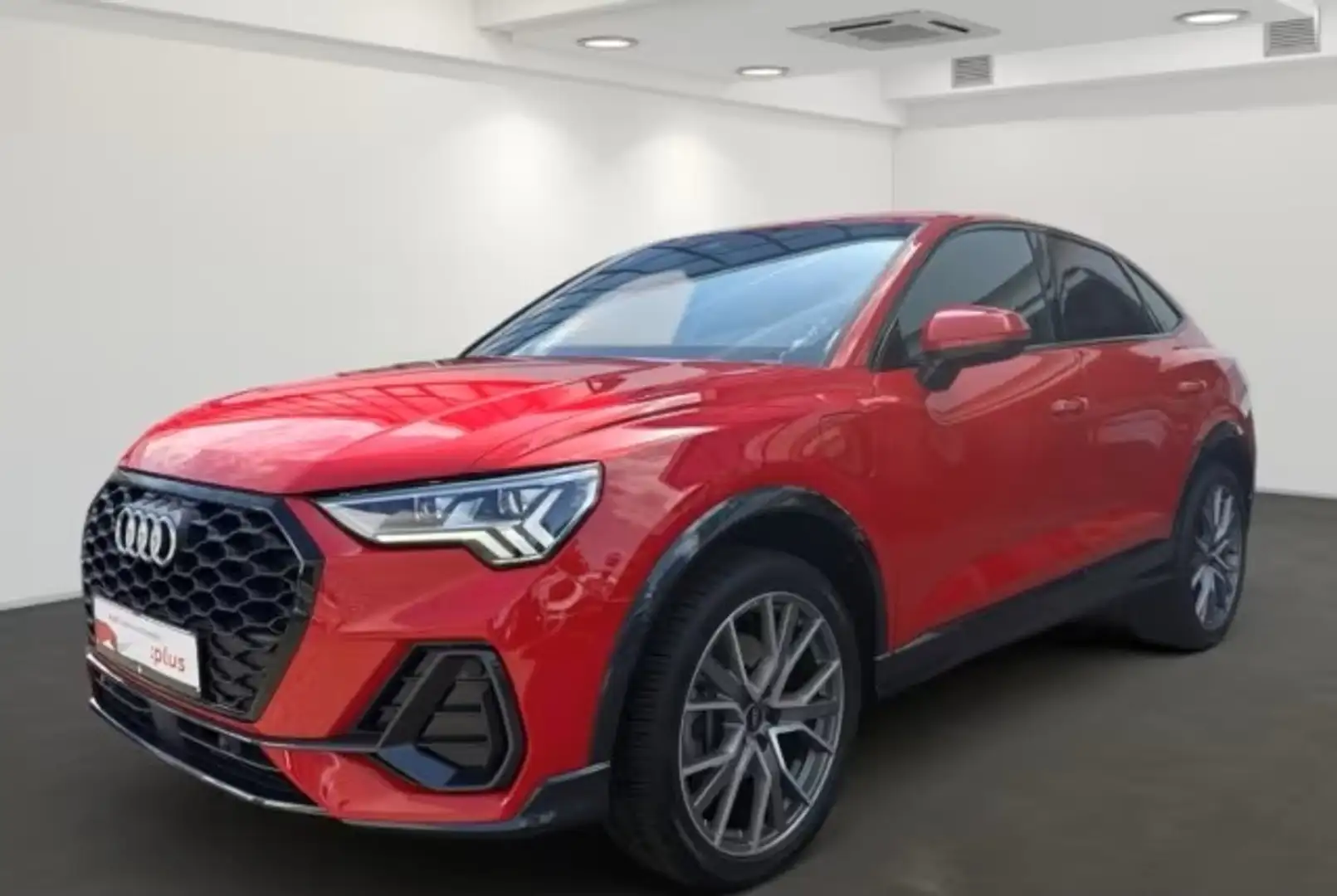 Audi Q3 45 TFSIe  245 ch S tronic 6 S line Rood - 1