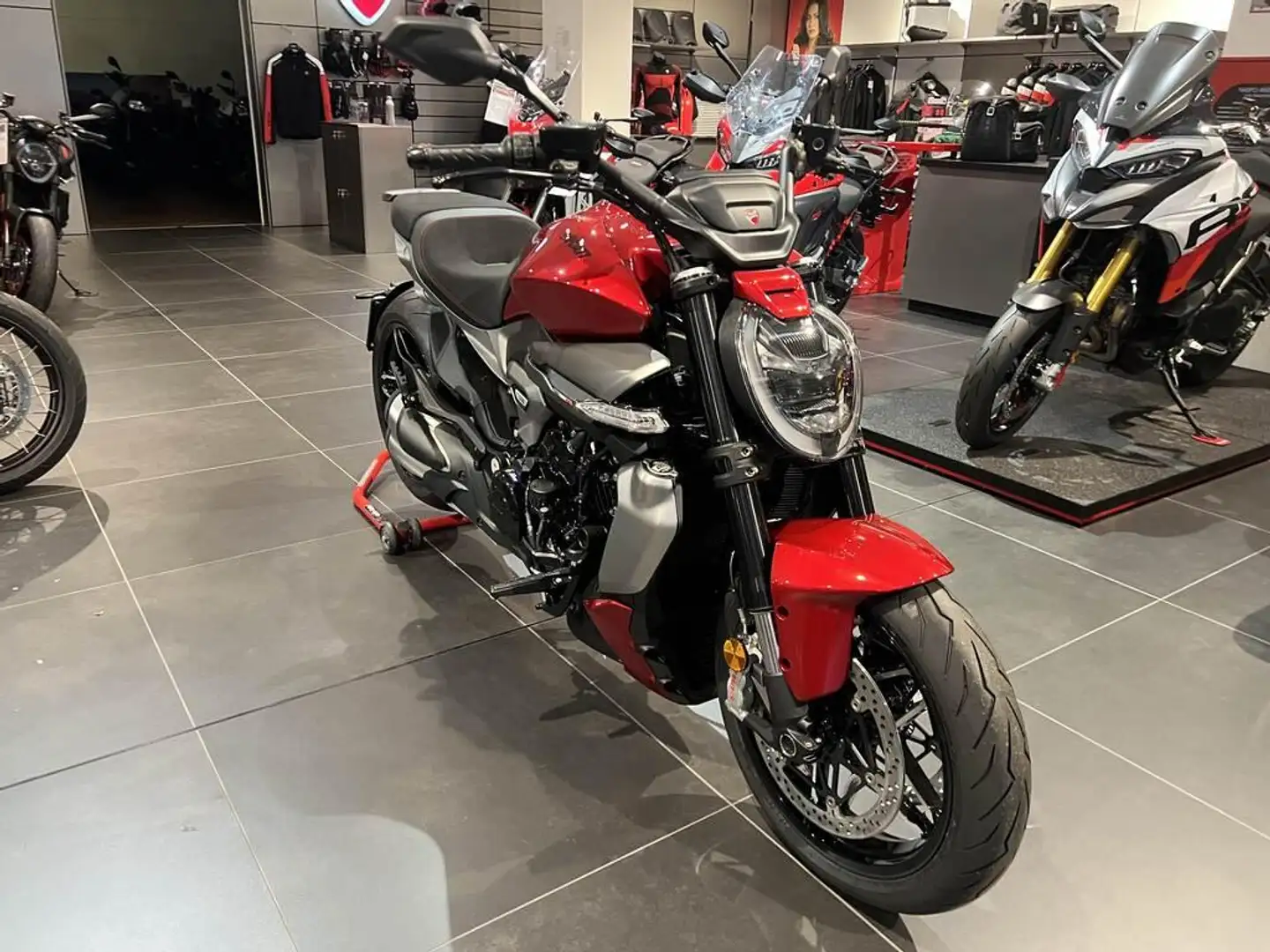 Ducati XDiavel V4 1158 - 2